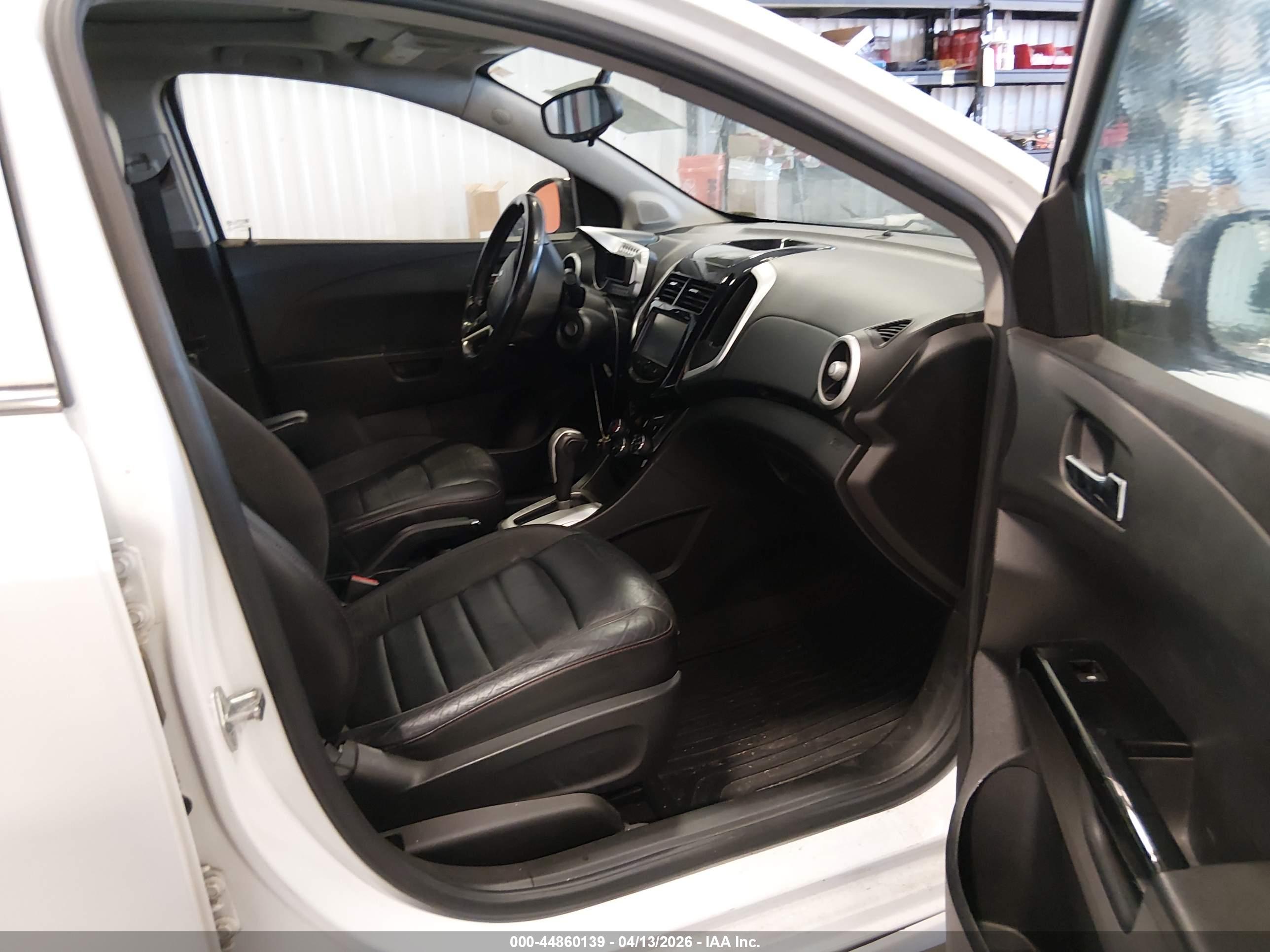 CHEVROLET SONIC image 5