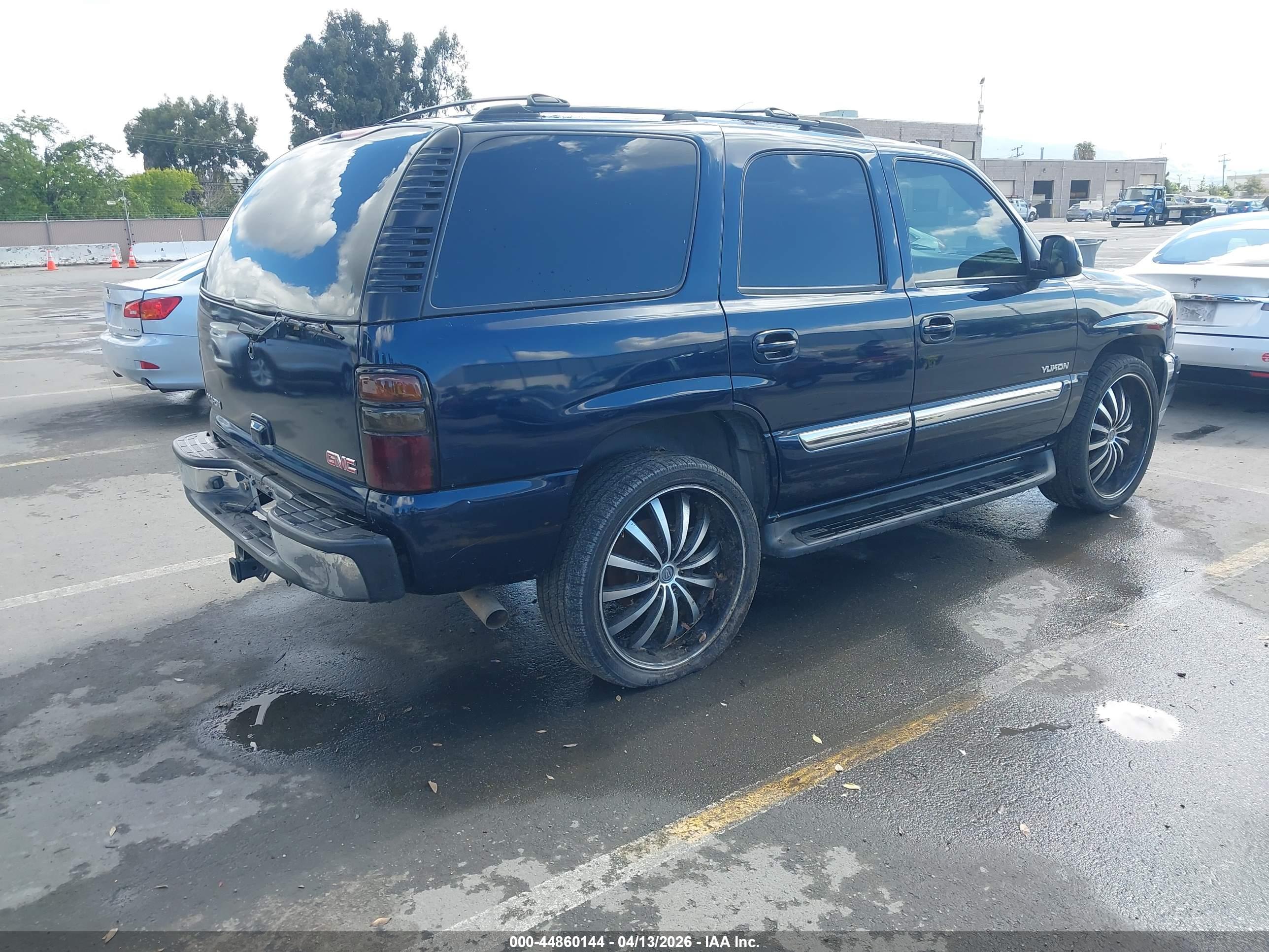 GMC YUKON image 4
