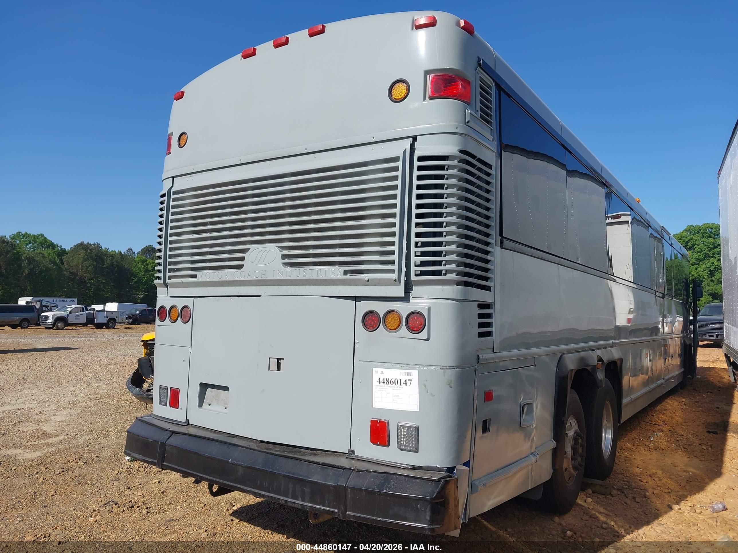 MOTOR COACH image 6