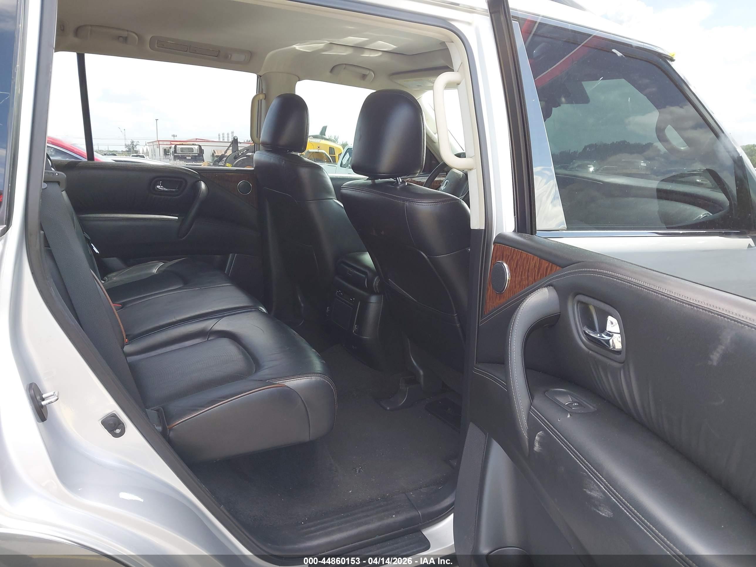 NISSAN ARMADA image 8