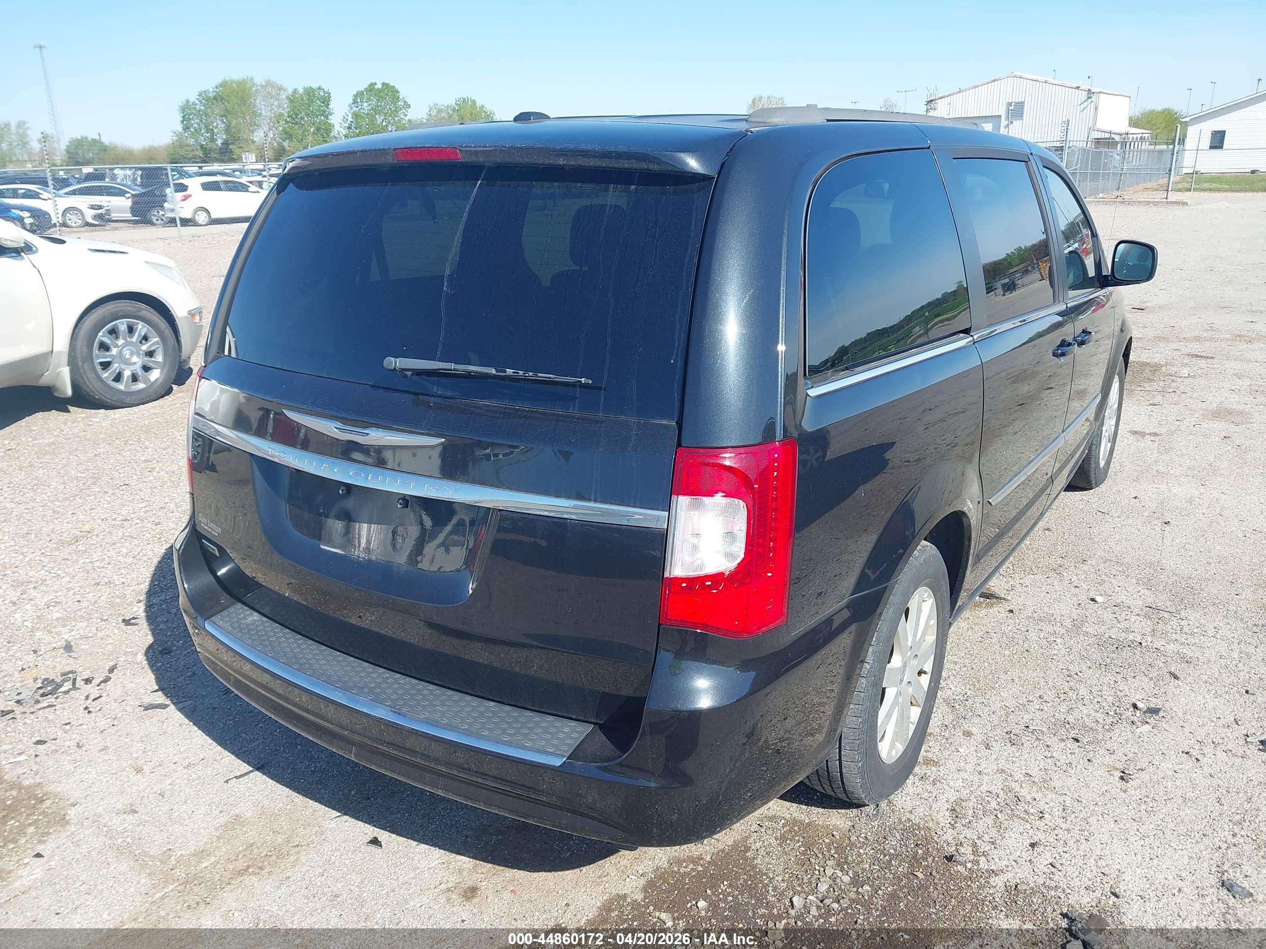 CHRYSLER TOWN image 4