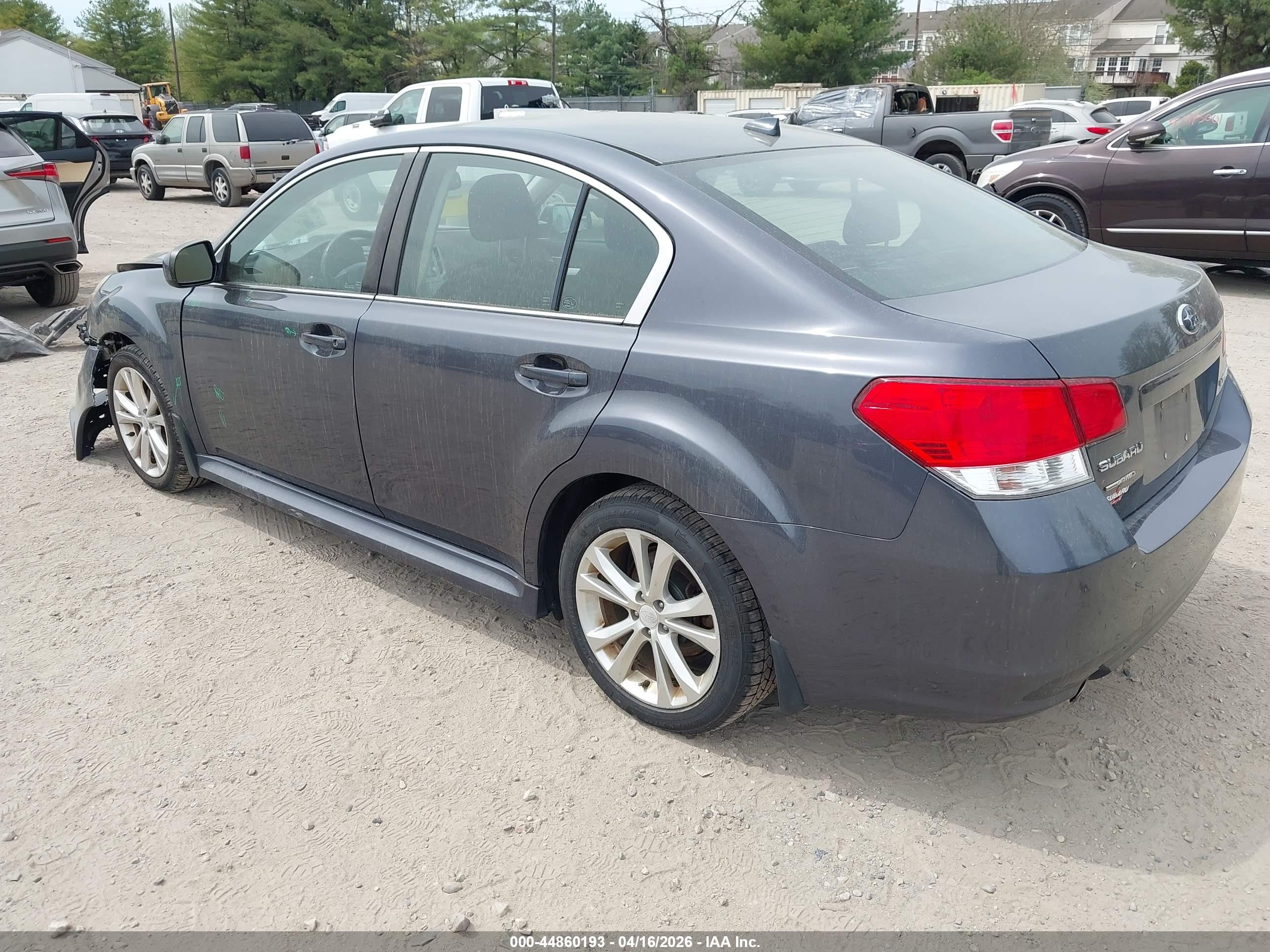 SUBARU LEGACY image 3