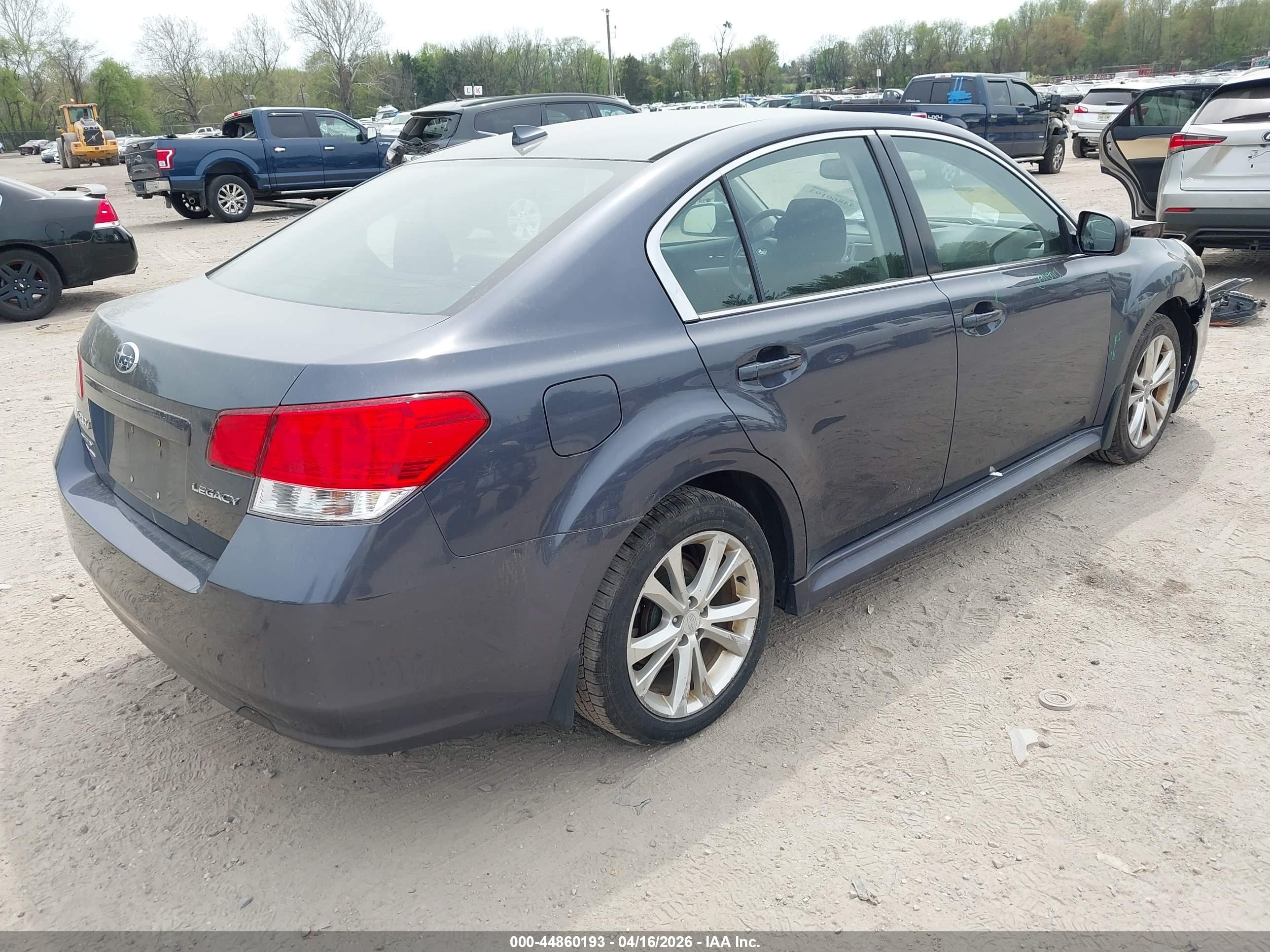 SUBARU LEGACY image 4