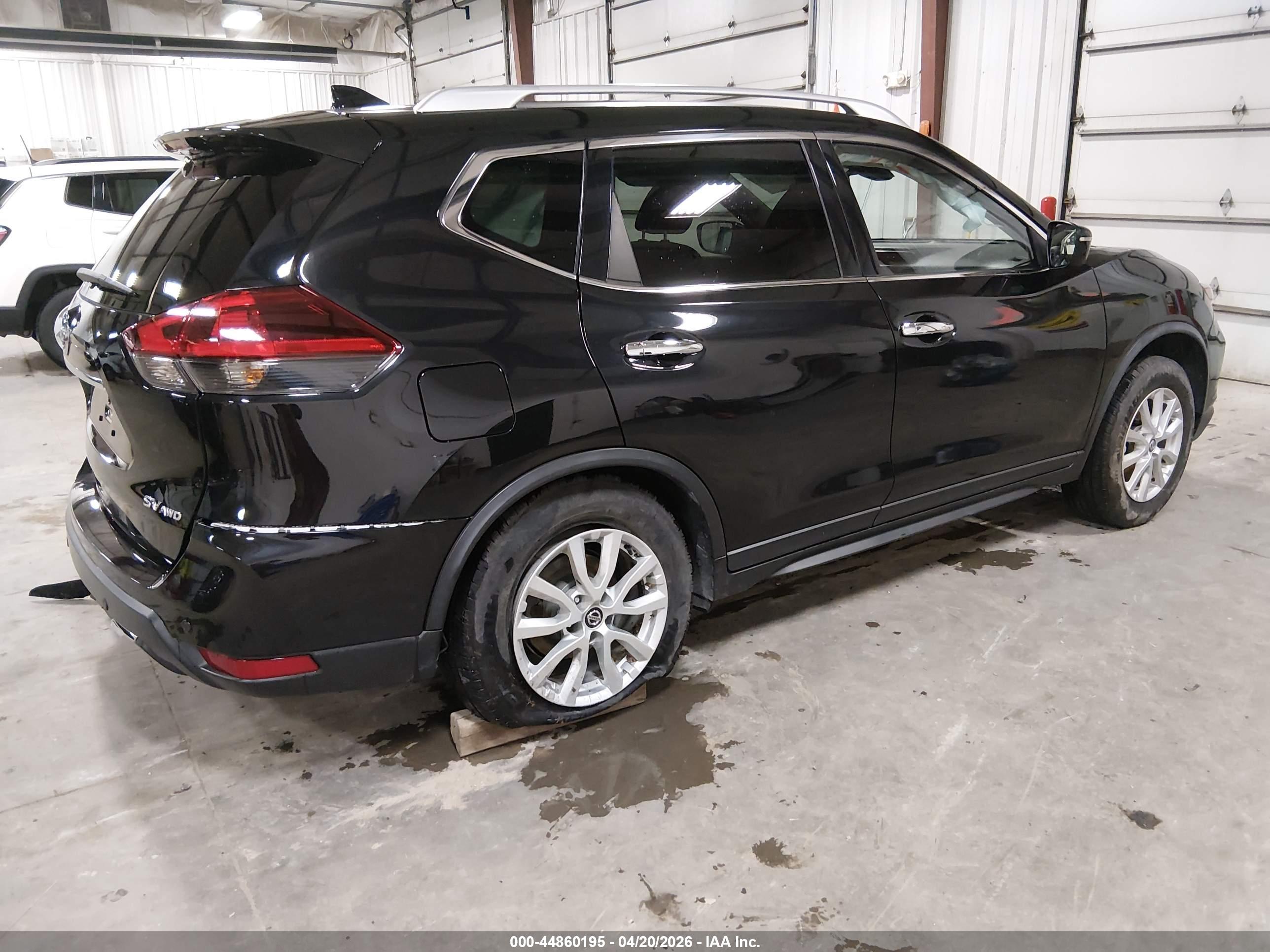 NISSAN ROGUE image 4