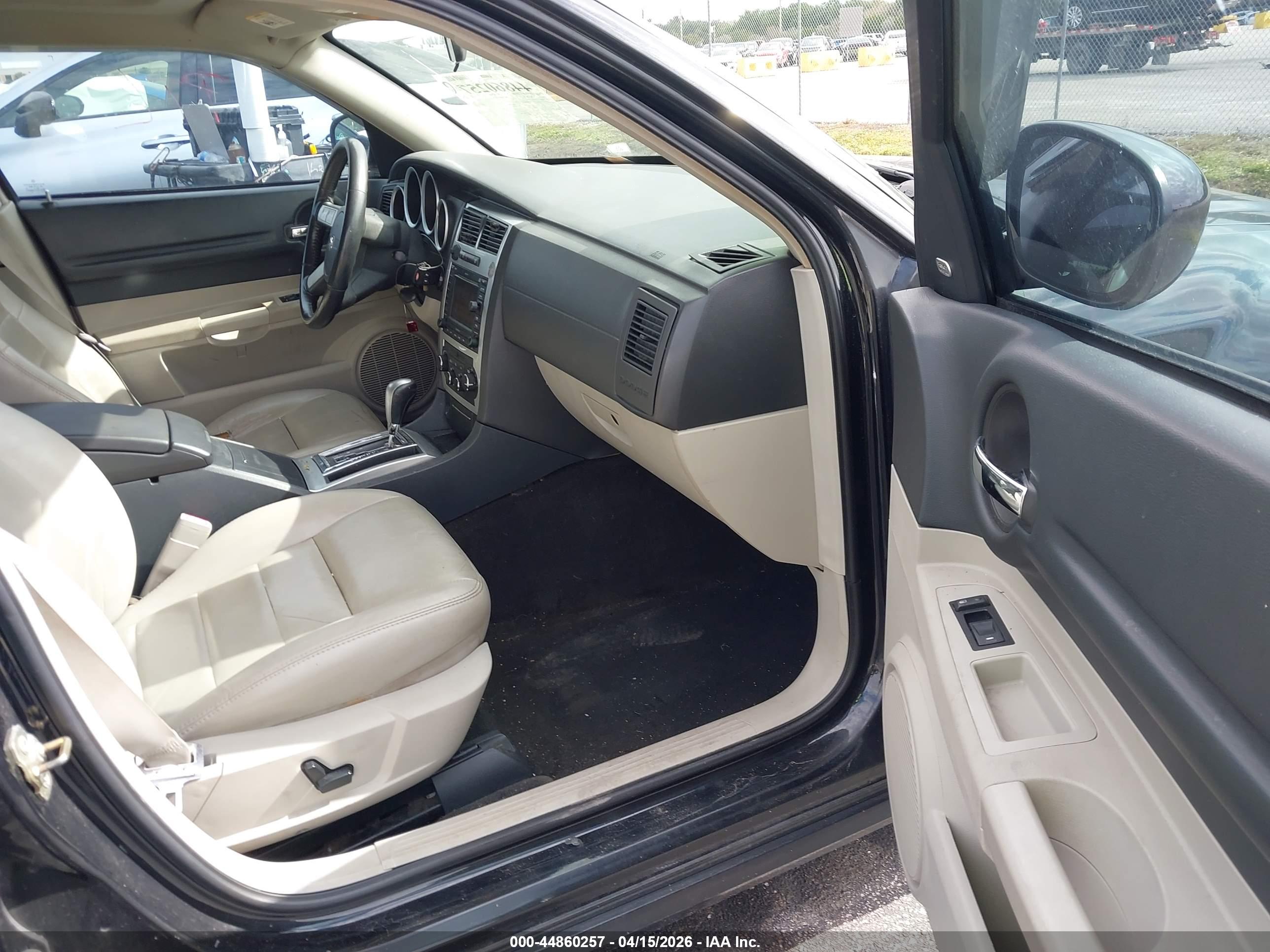 DODGE MAGNUM image 5