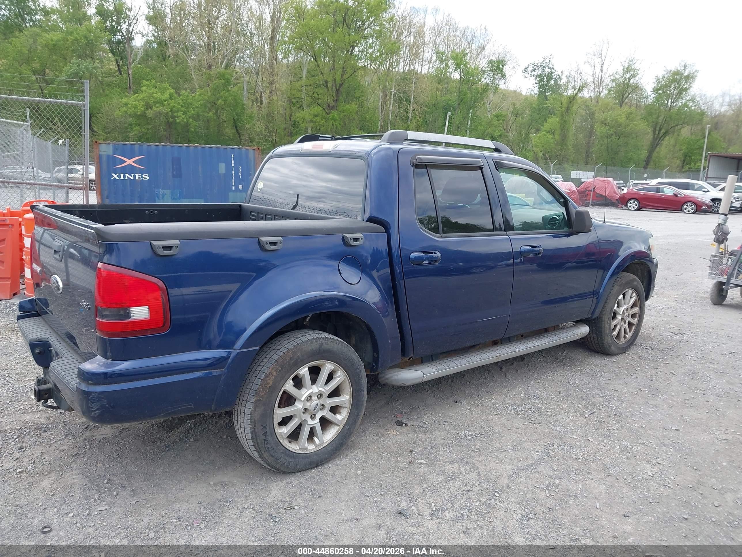 FORD EXPLORER image 4