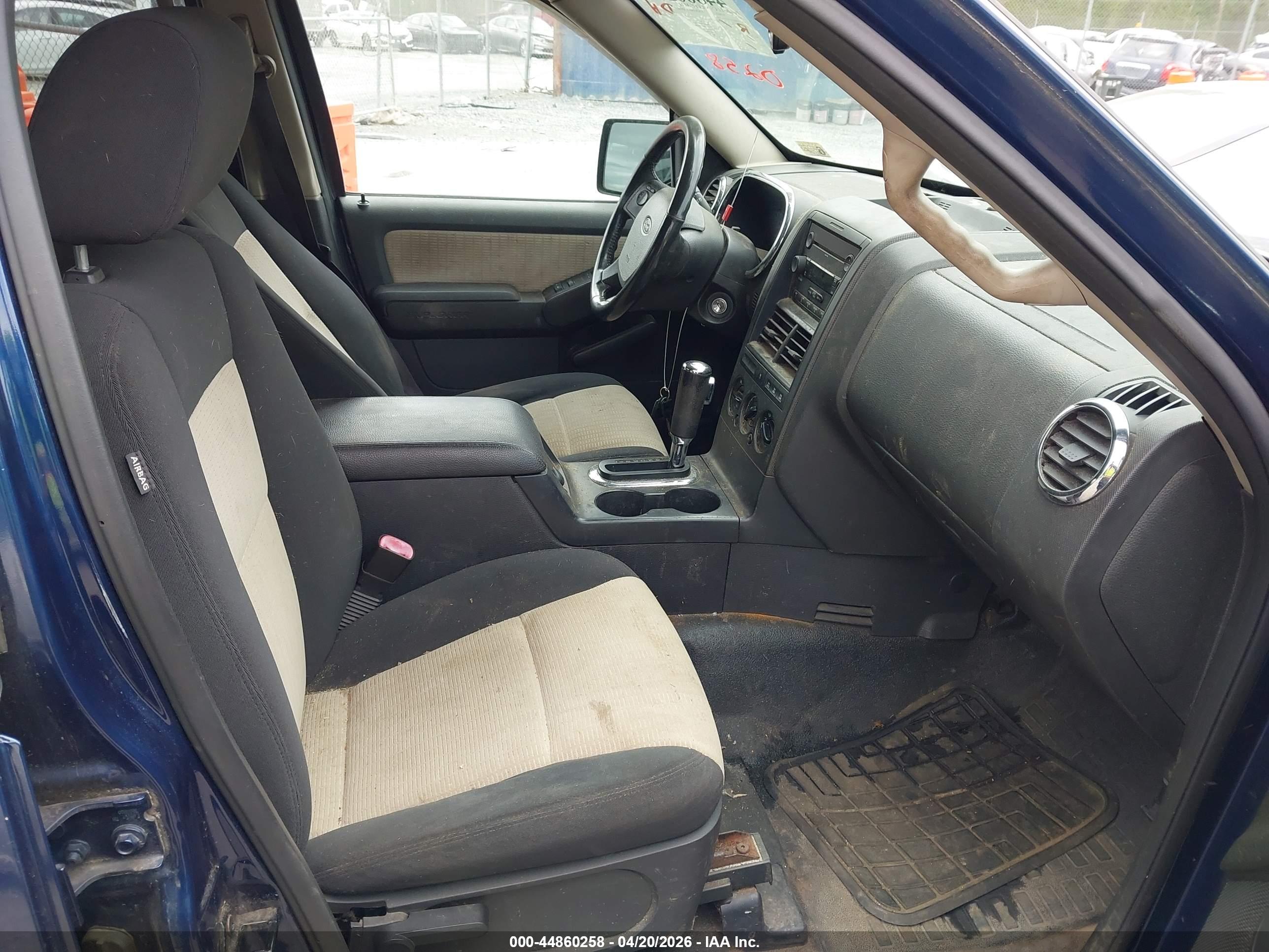 FORD EXPLORER image 5
