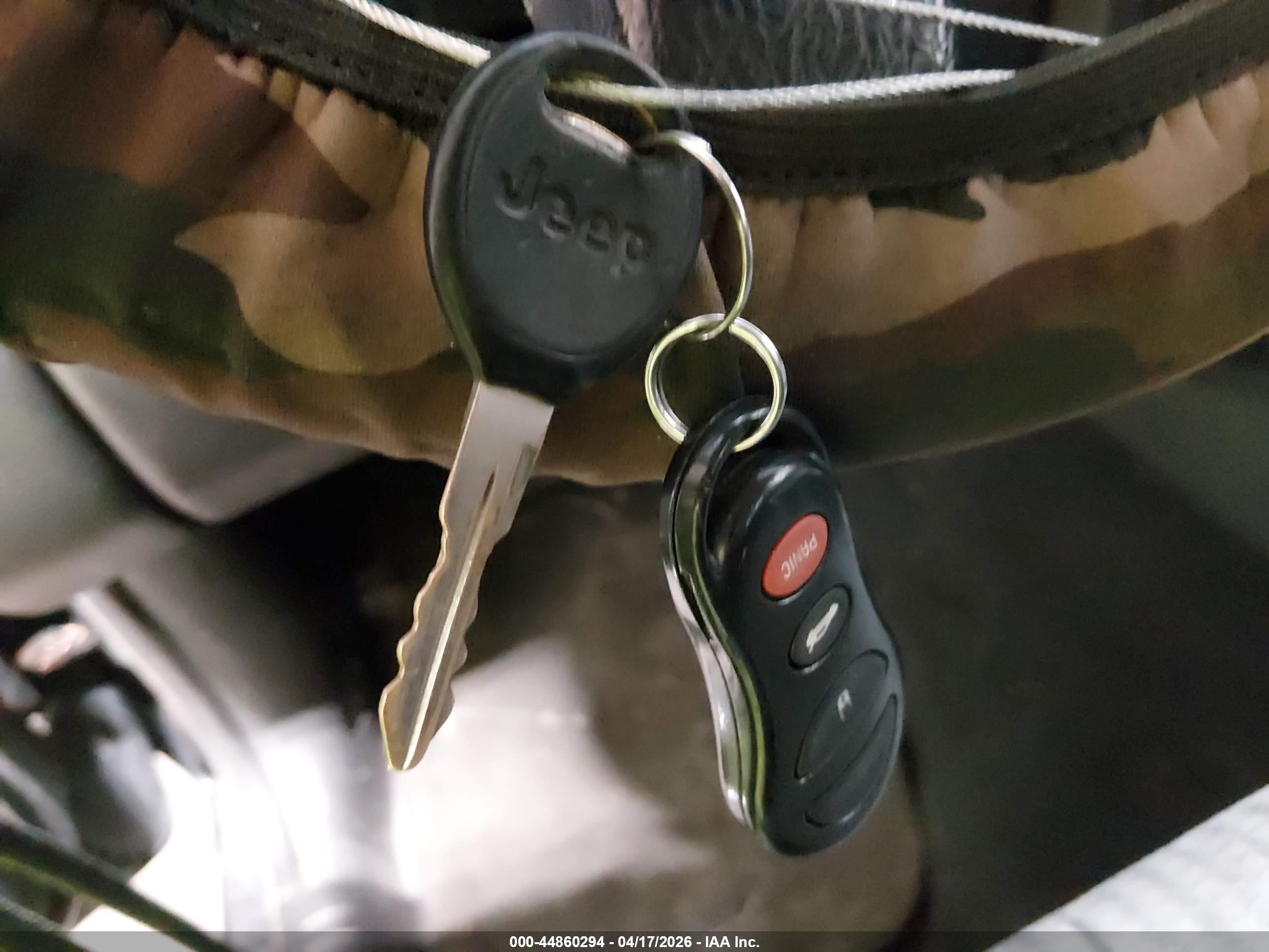 JEEP LIBERTY image 11
