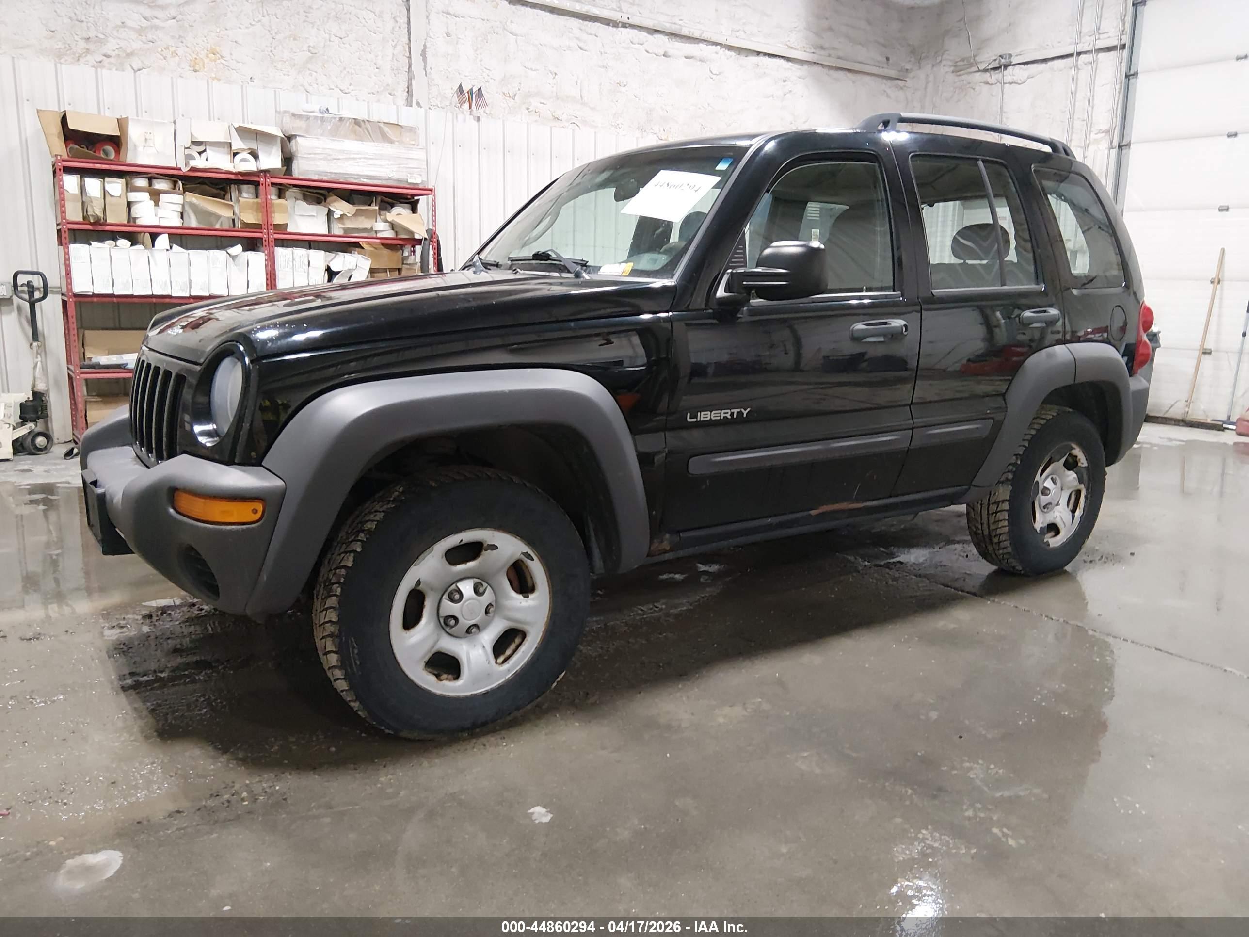 JEEP LIBERTY image 2