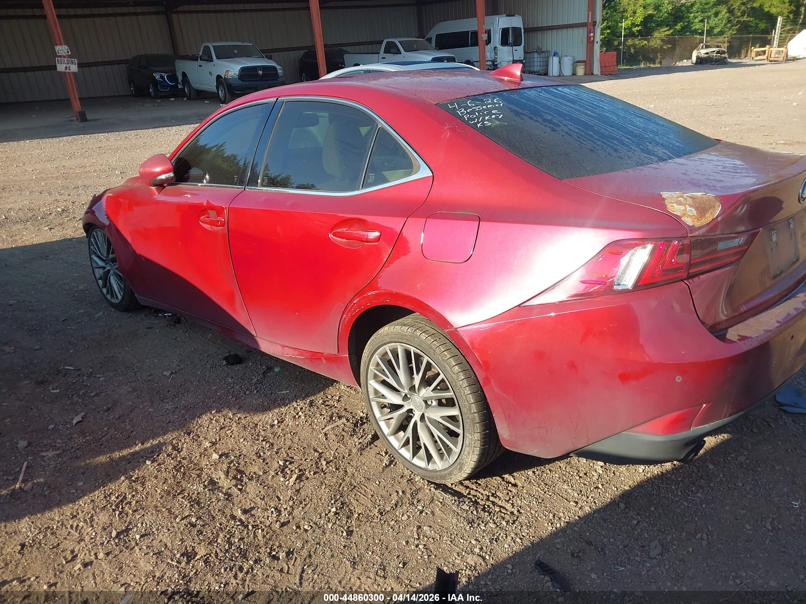 LEXUS IS image 3
