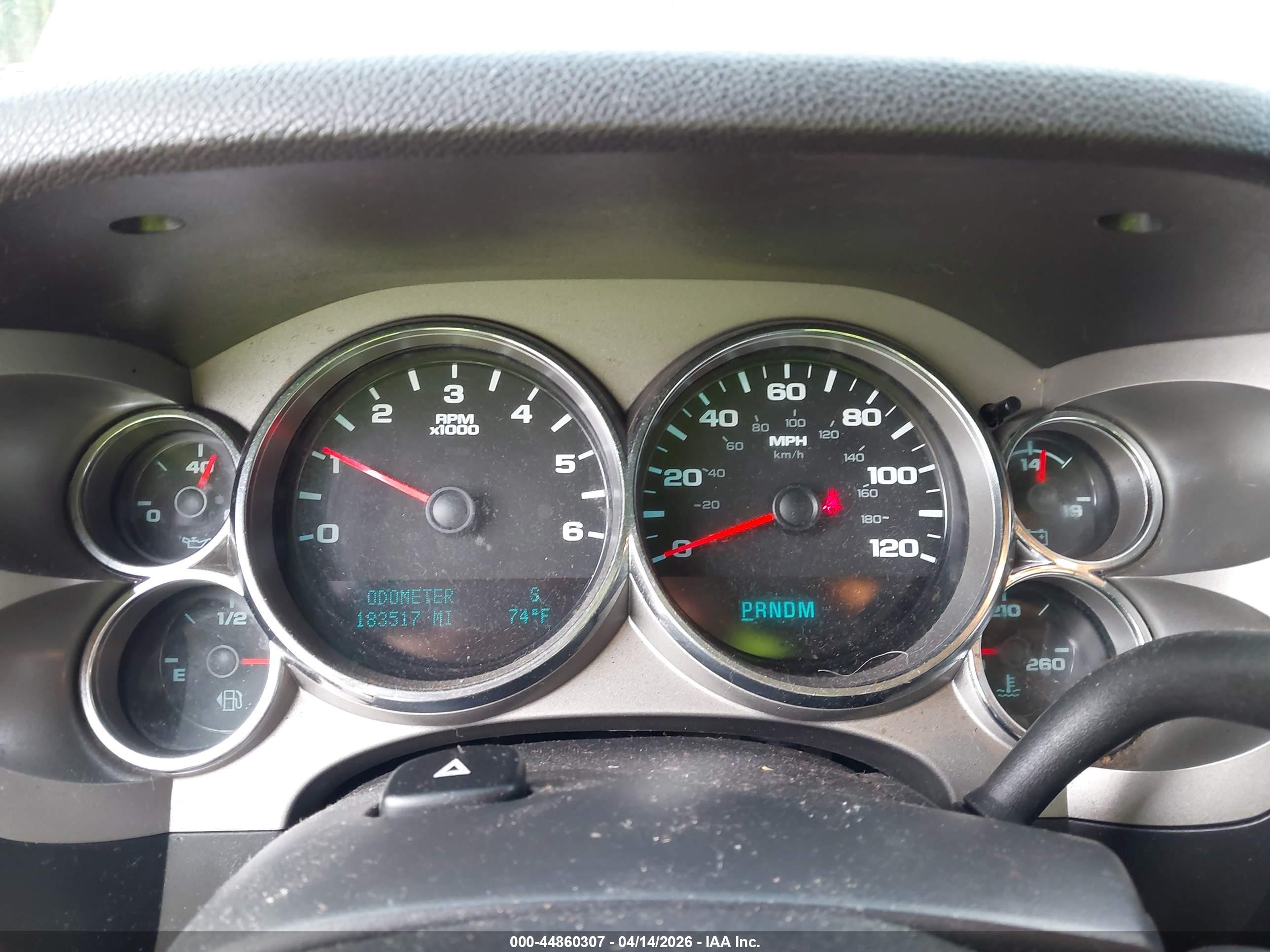 CHEVROLET SILVERADO image 7
