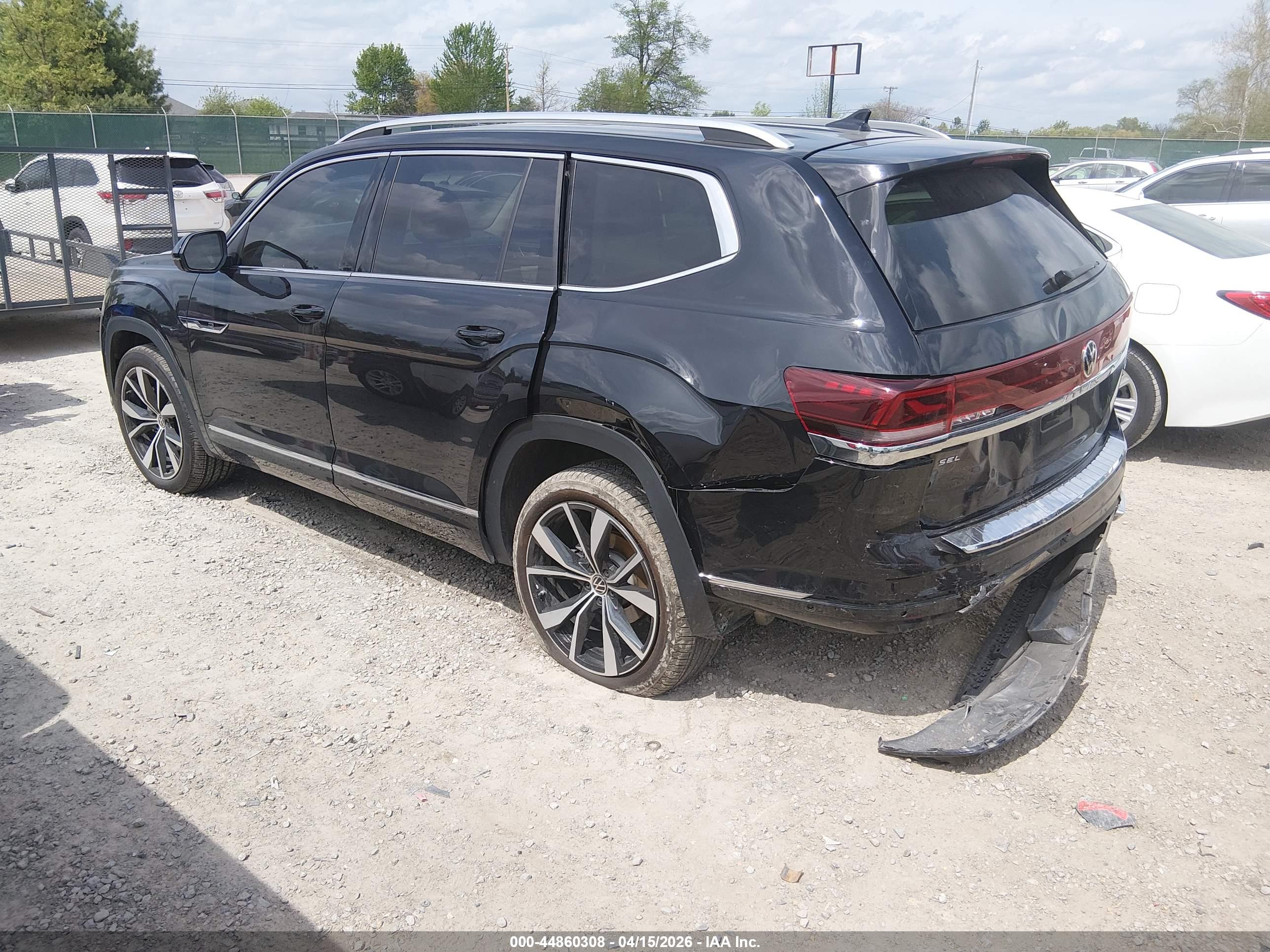 VOLKSWAGEN ATLAS image 3