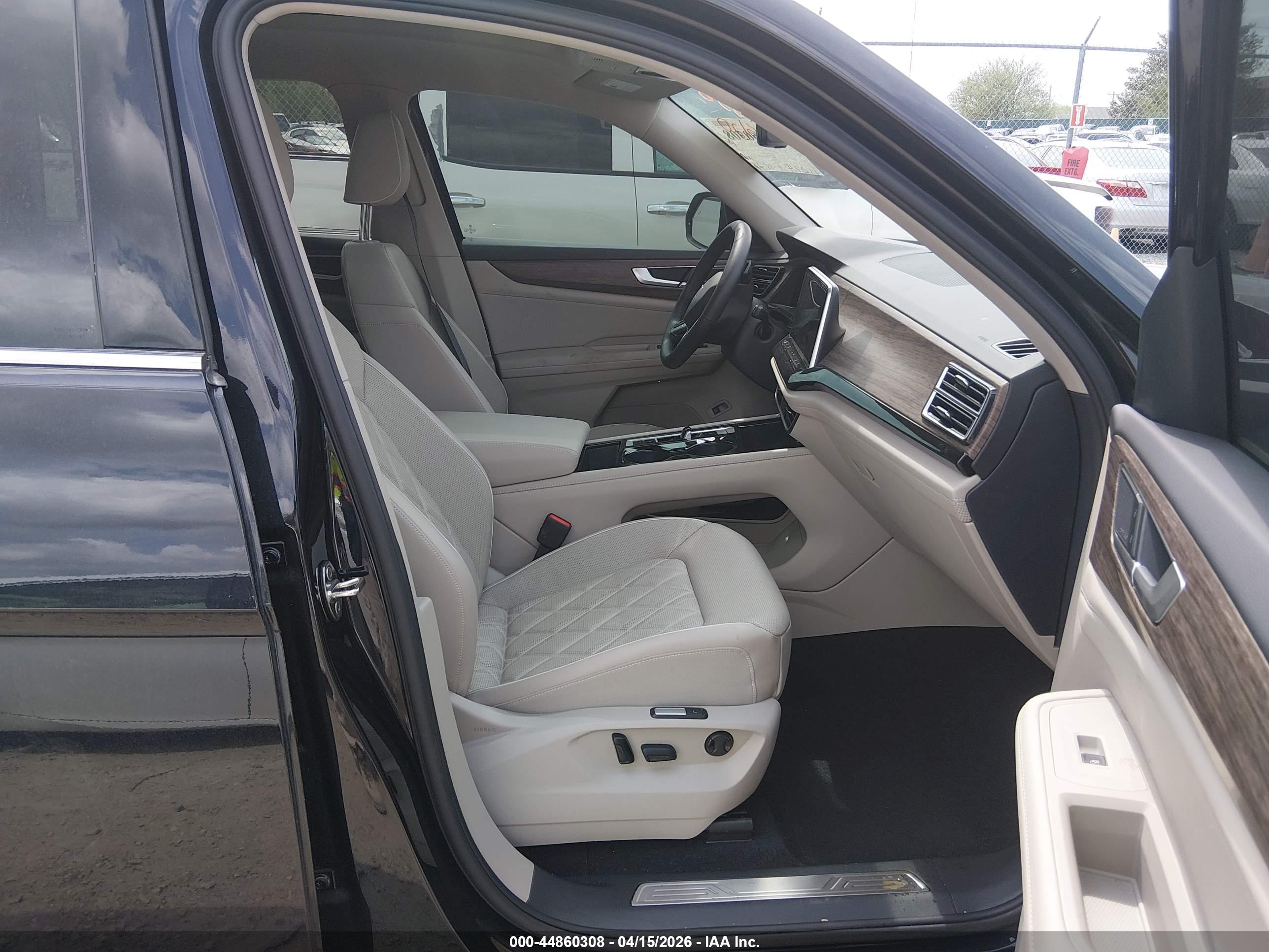 VOLKSWAGEN ATLAS image 5