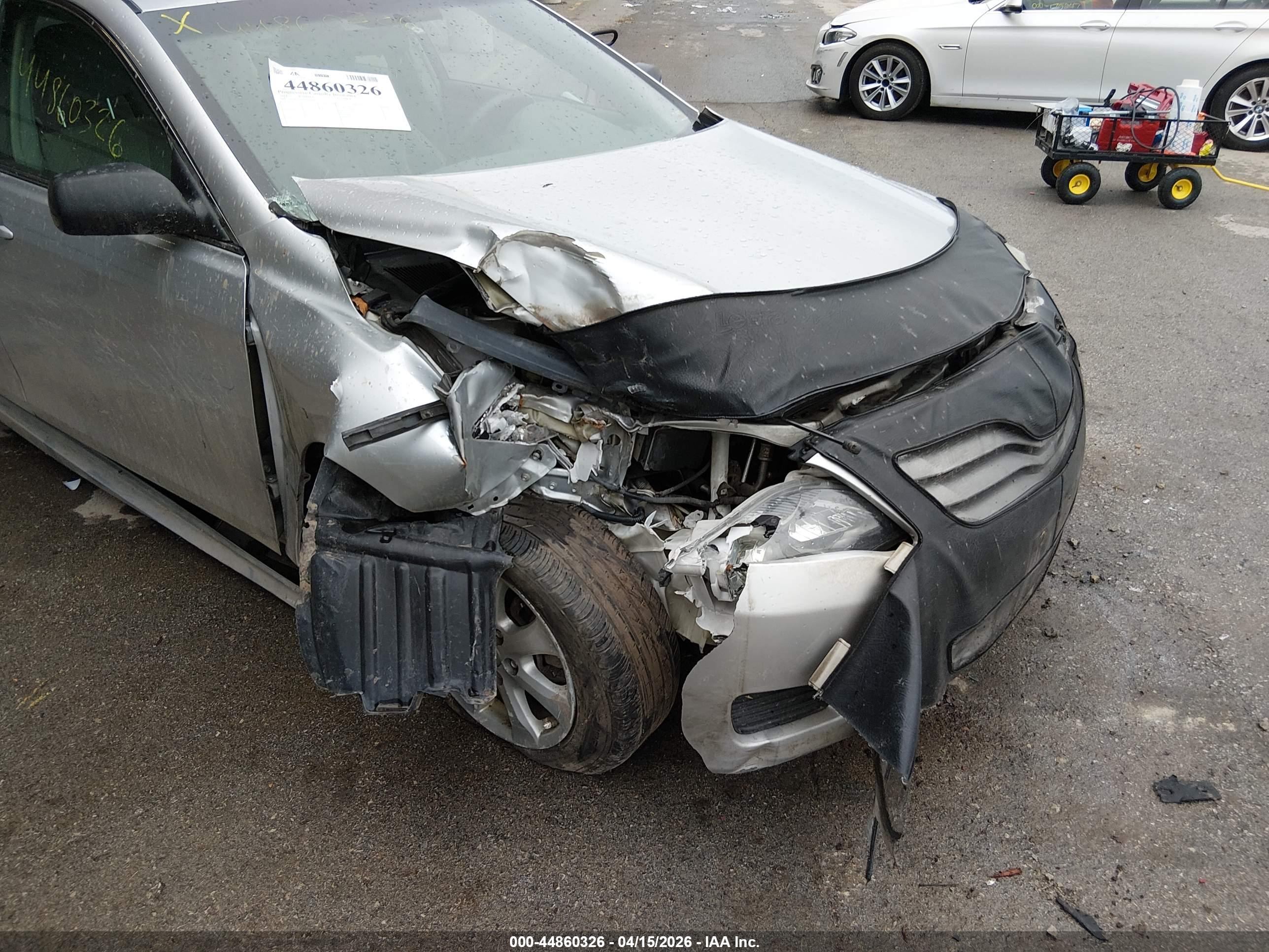 TOYOTA CAMRY image 6
