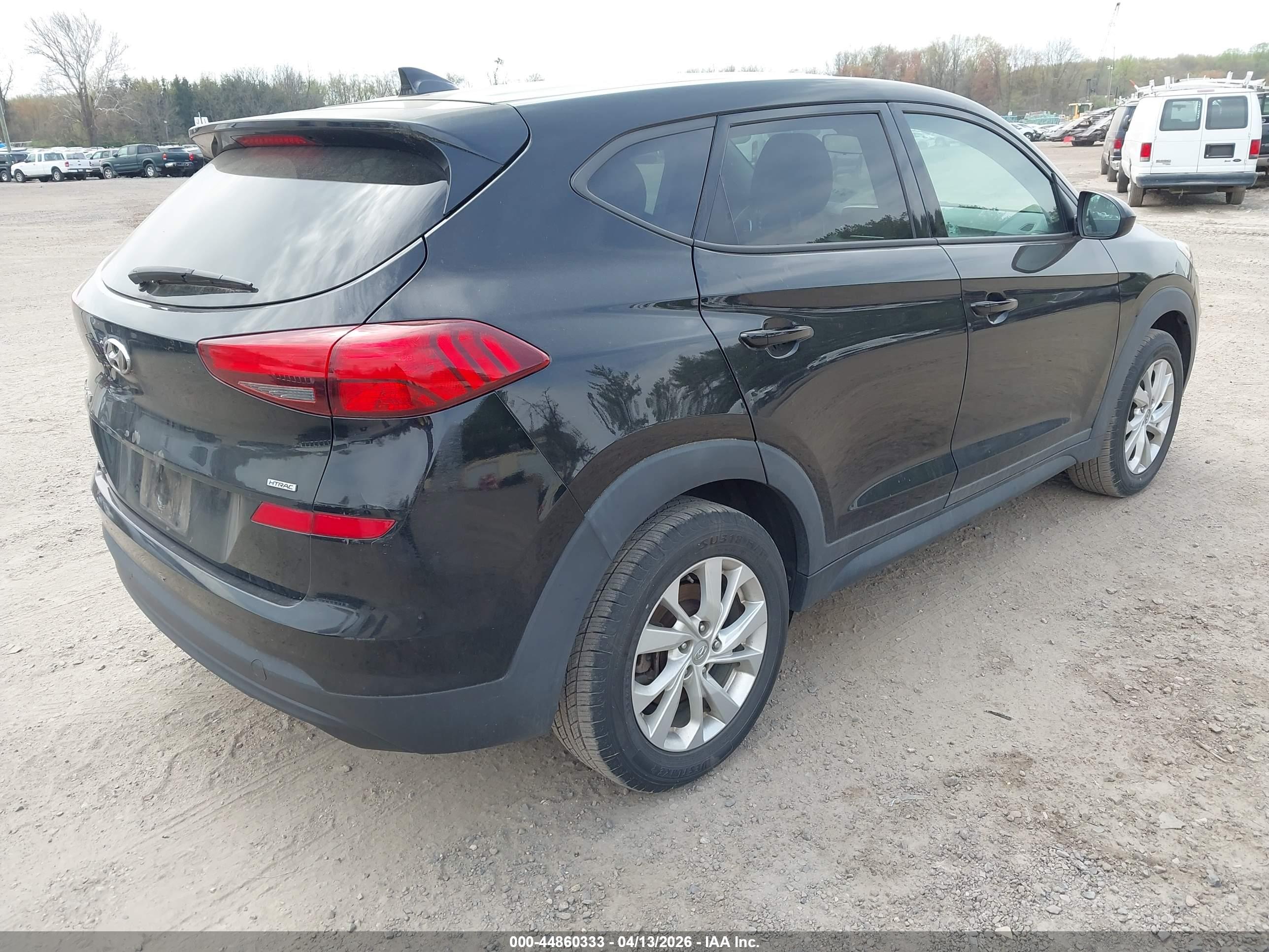 HYUNDAI TUCSON image 4