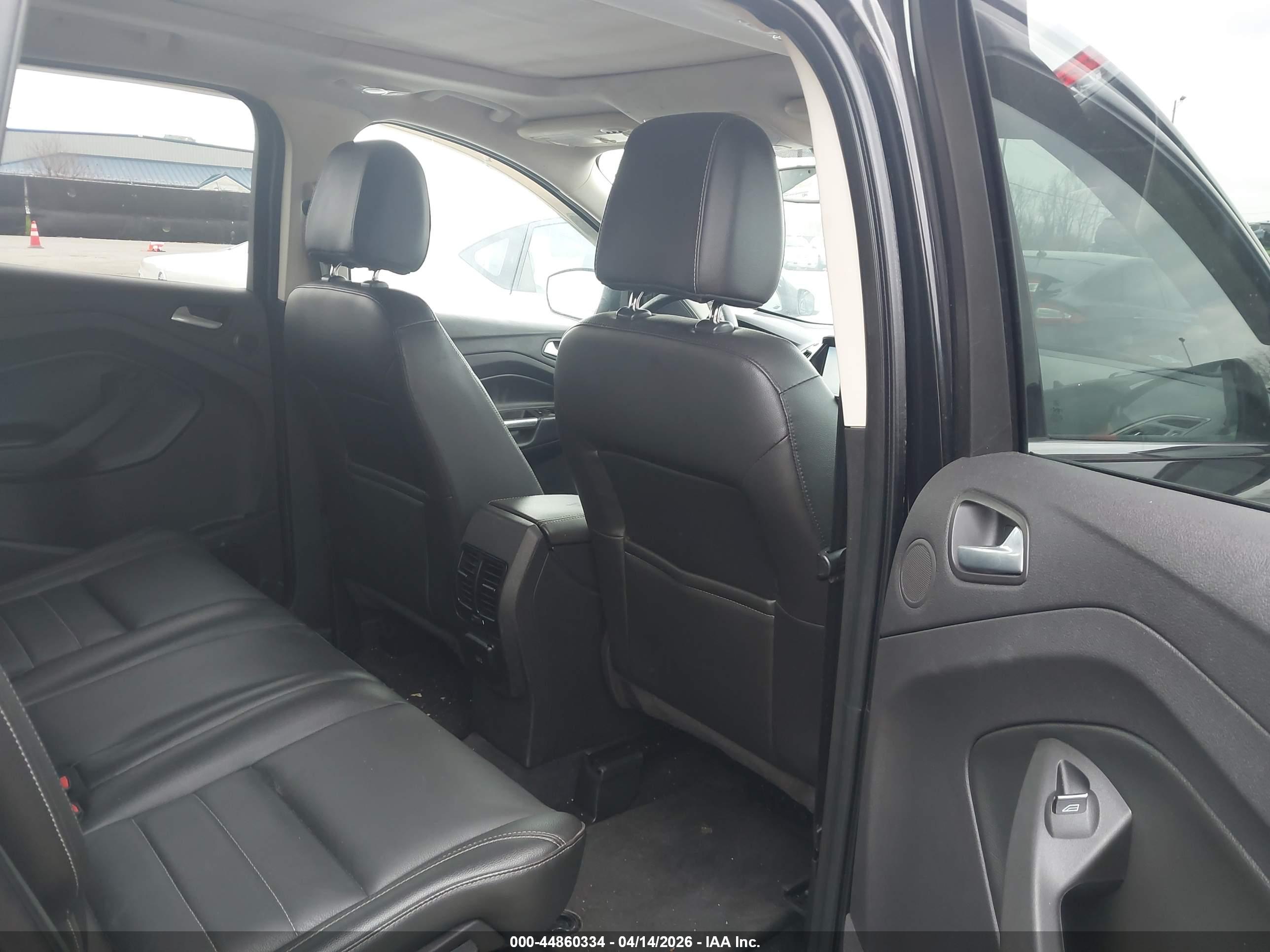 FORD ESCAPE image 8