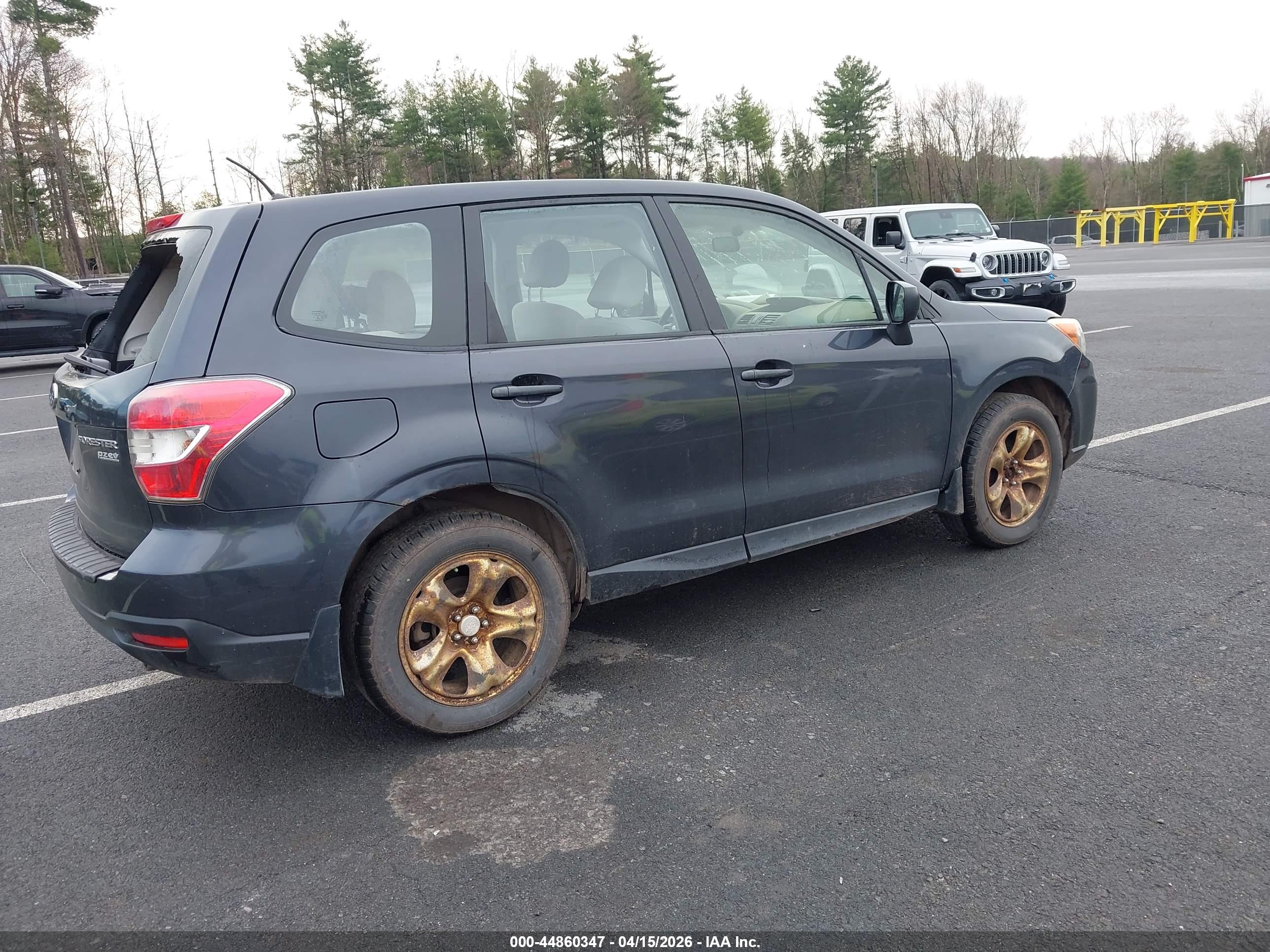 SUBARU FORESTER image 4