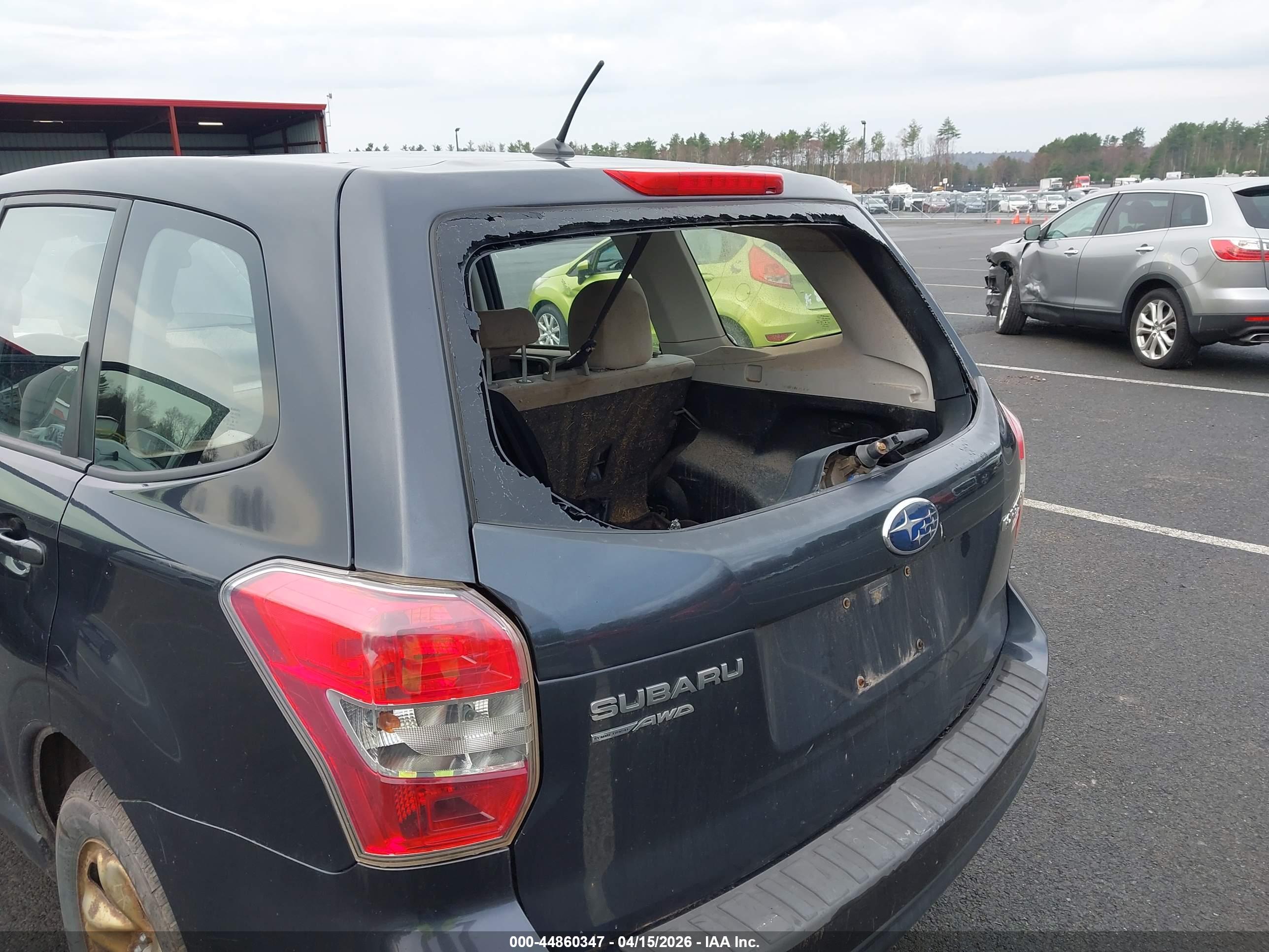 SUBARU FORESTER image 6
