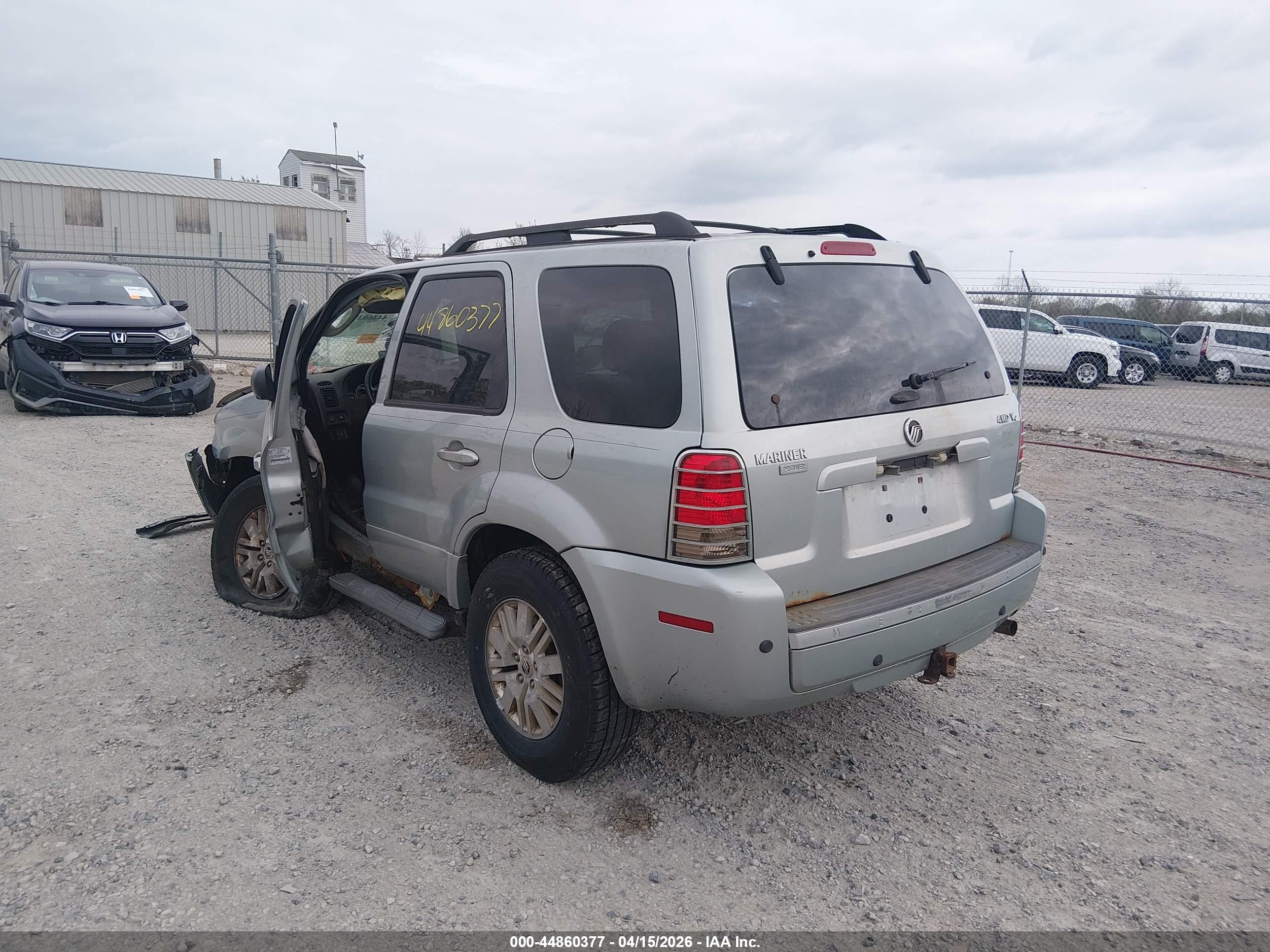 MERCURY MARINER image 3
