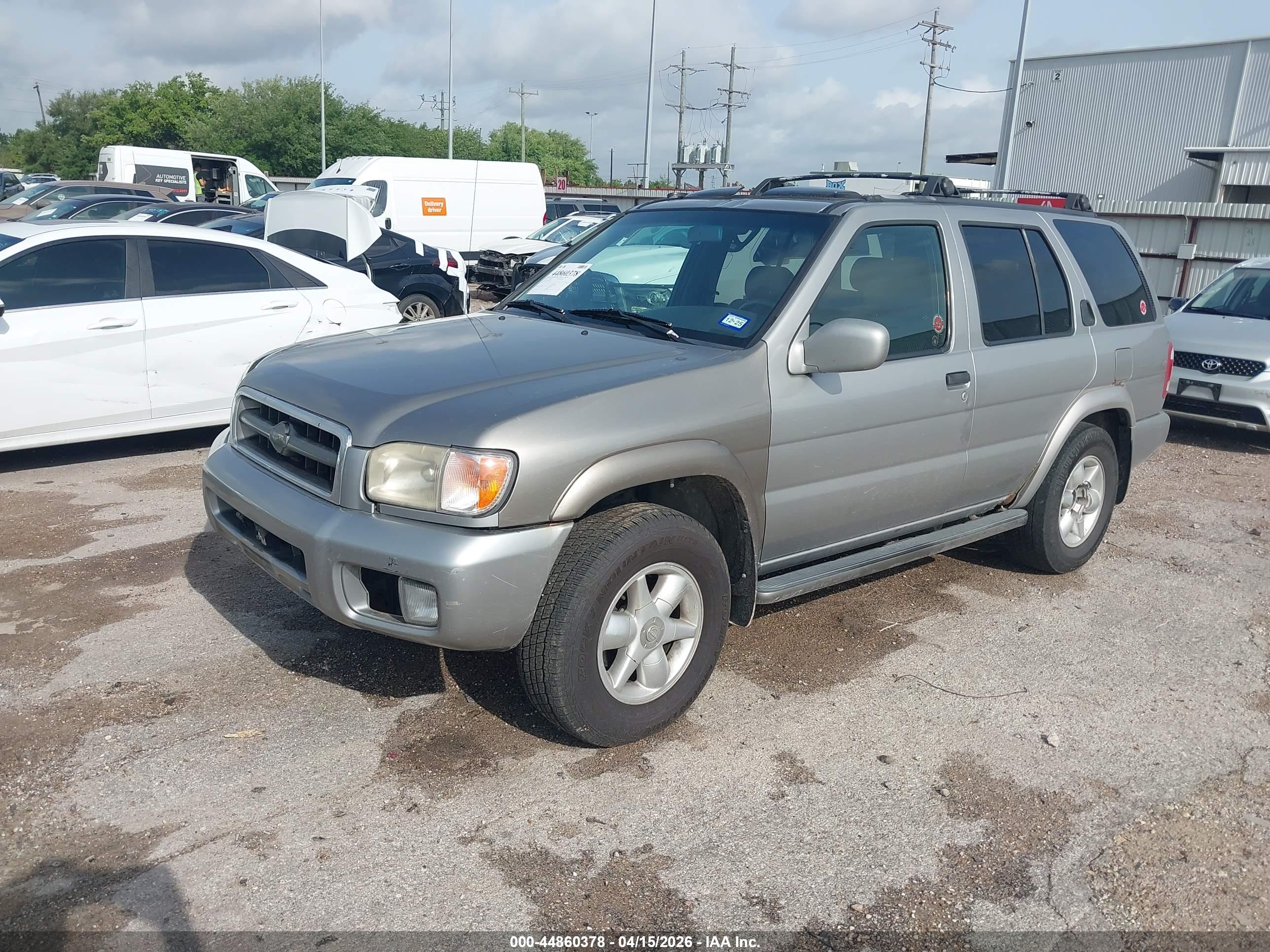 NISSAN PATHFINDER image 2