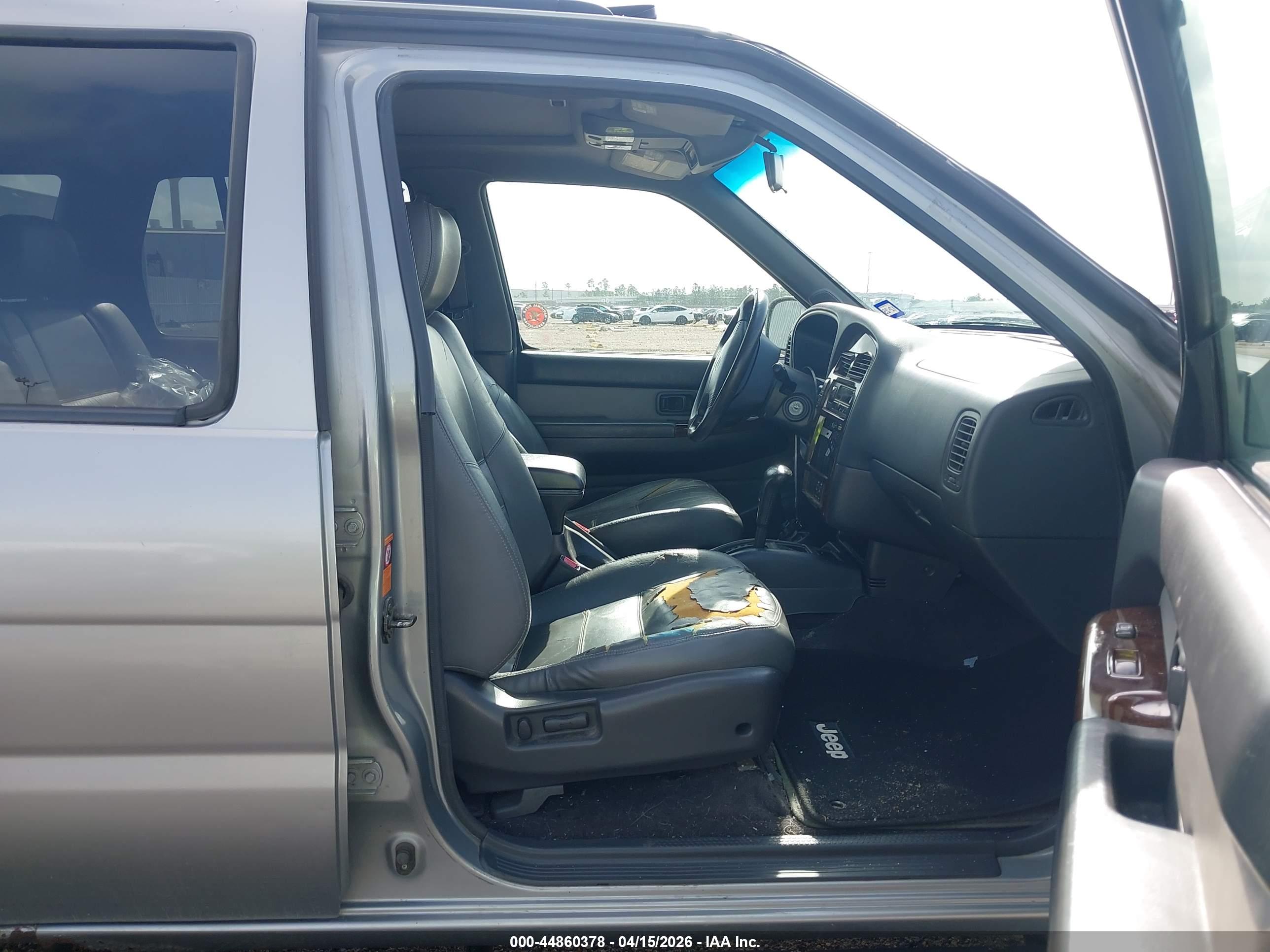 NISSAN PATHFINDER image 5
