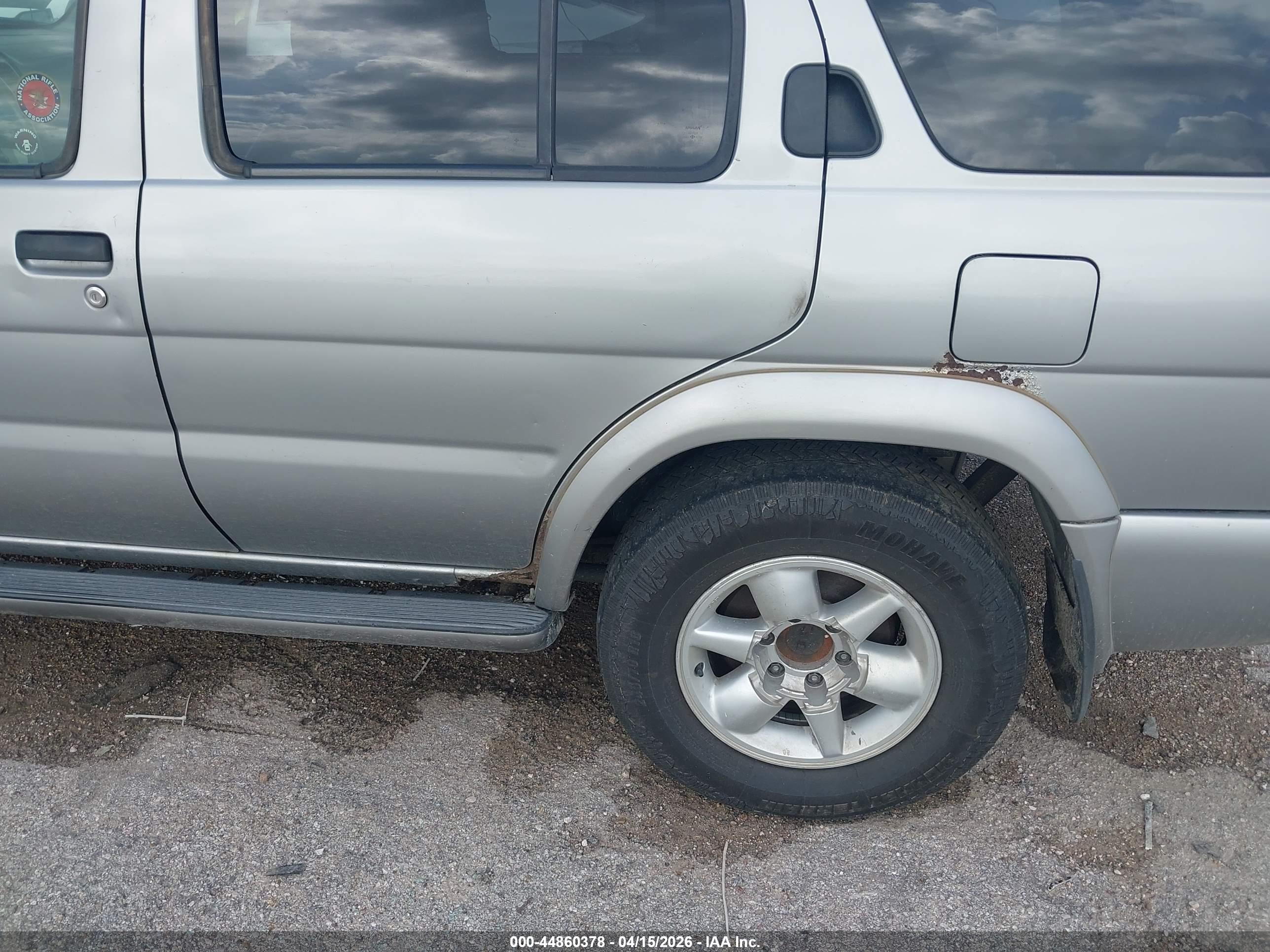 NISSAN PATHFINDER image 6