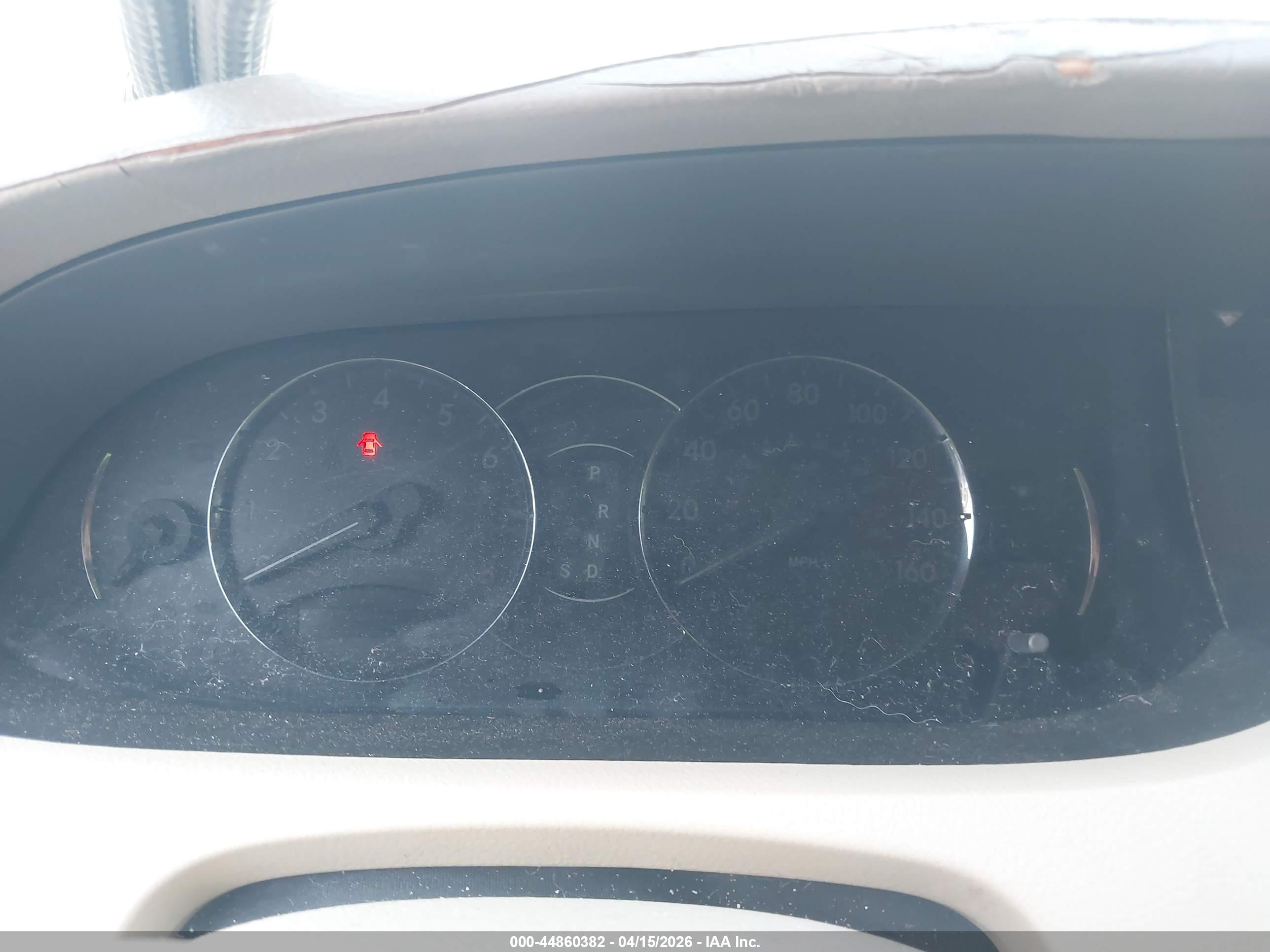TOYOTA AVALON image 7