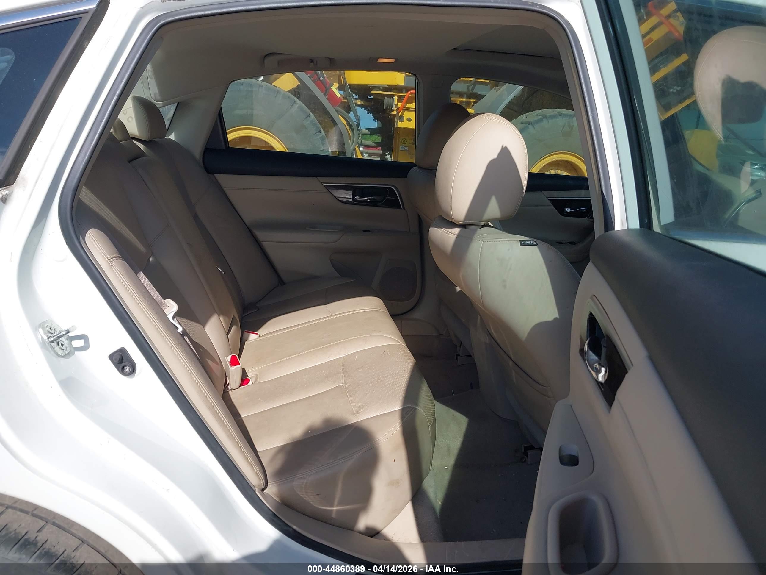 NISSAN ALTIMA image 8