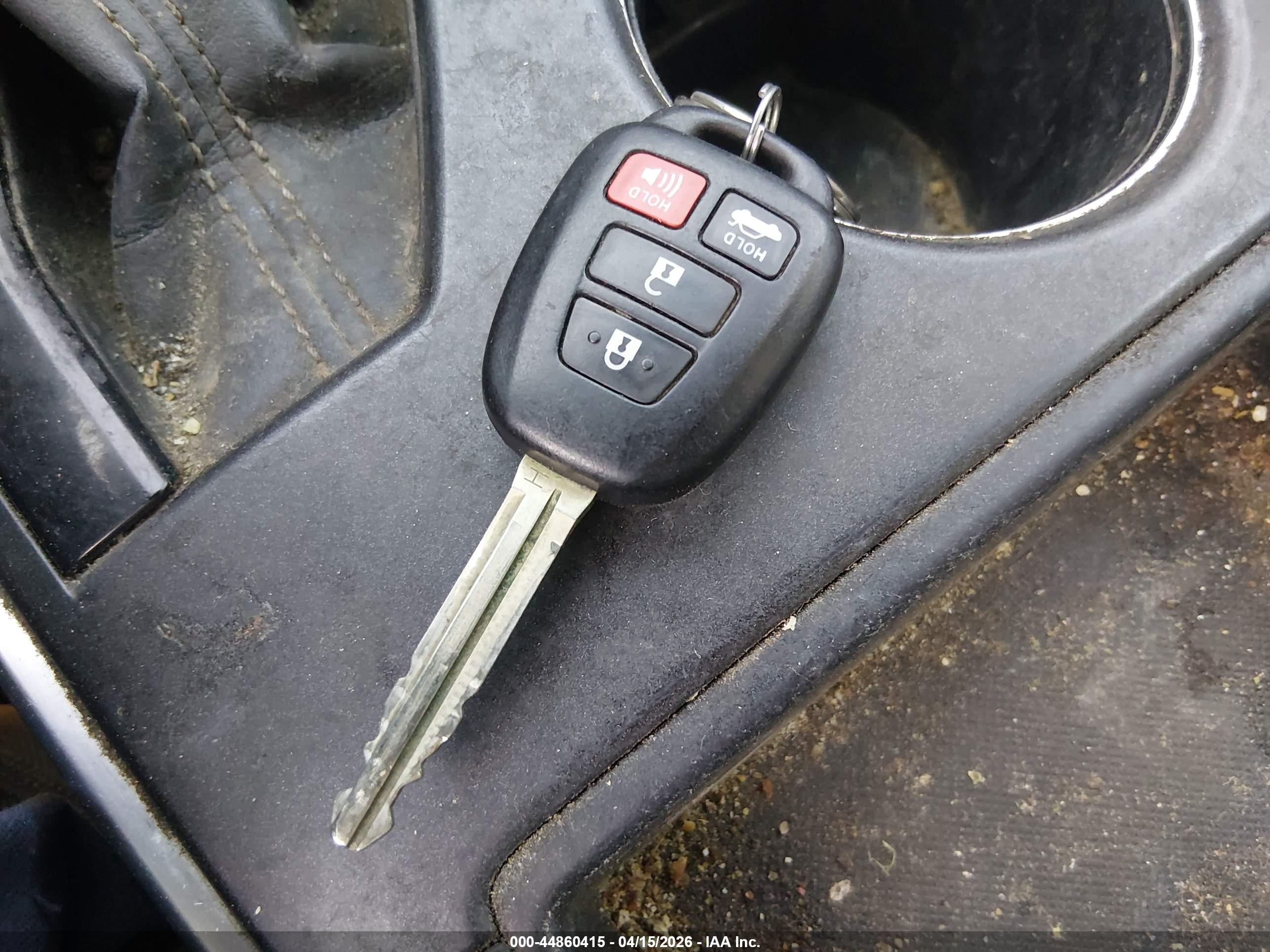 TOYOTA CAMRY image 11