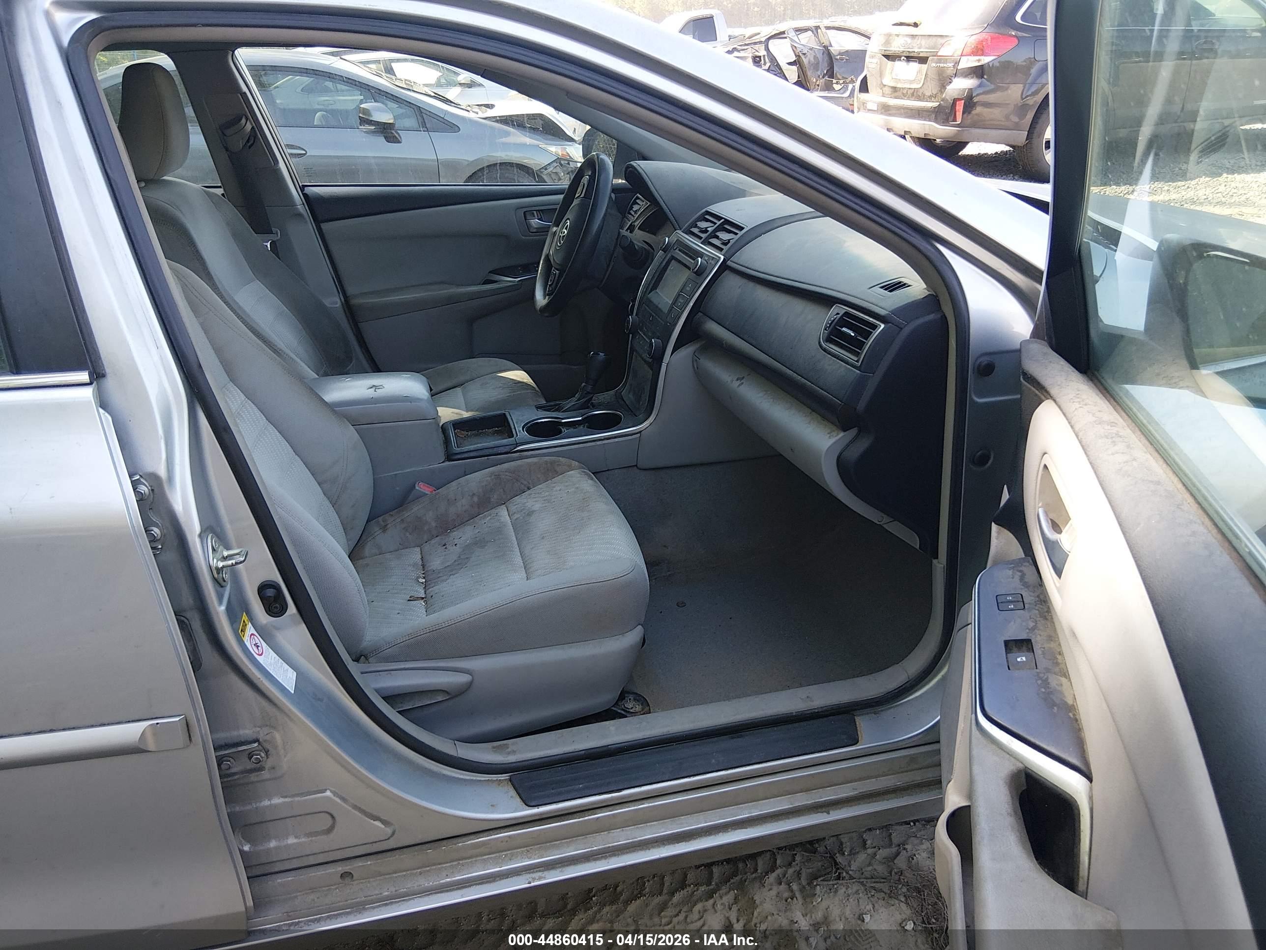 TOYOTA CAMRY image 5