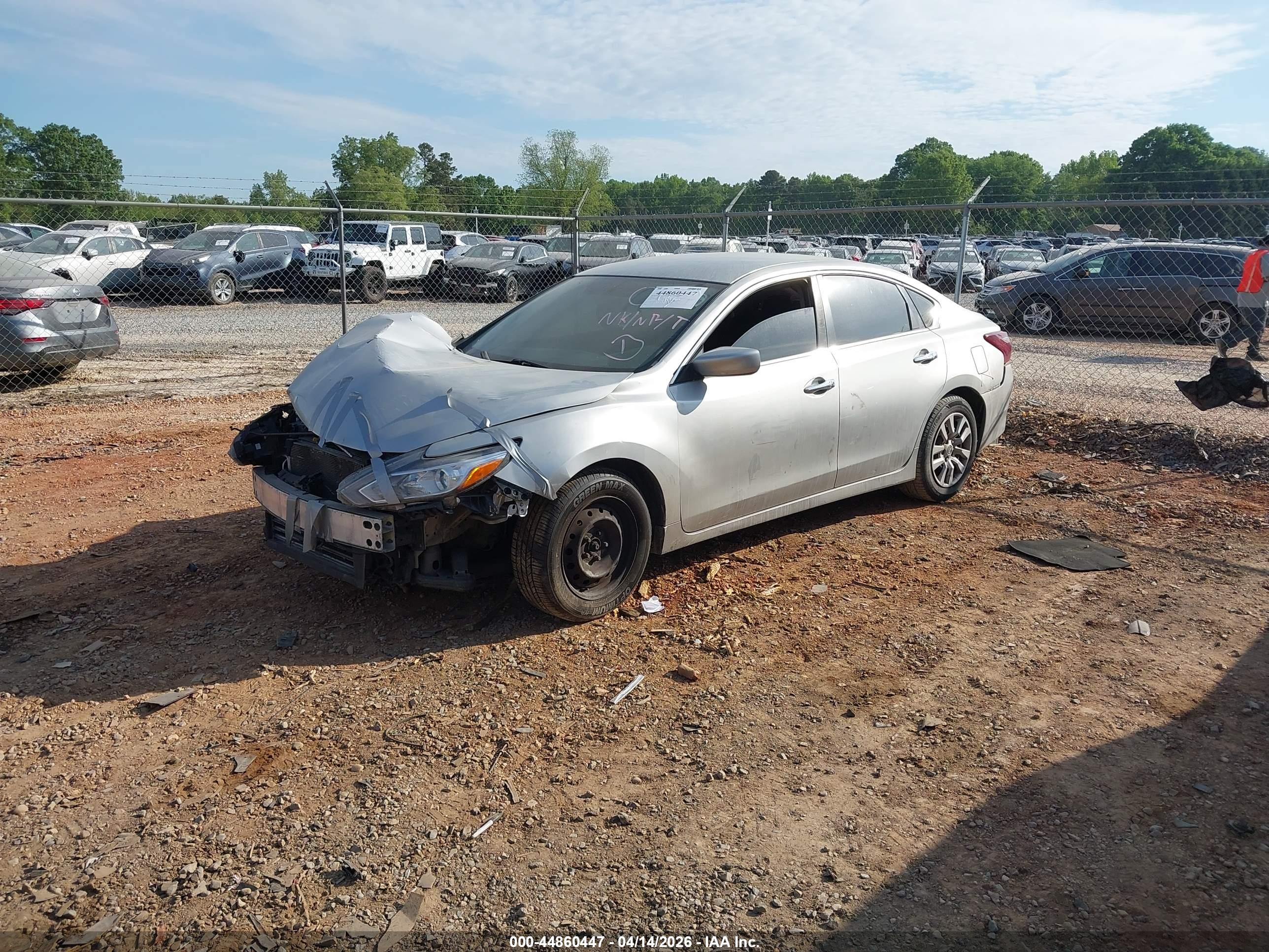 NISSAN ALTIMA image 2