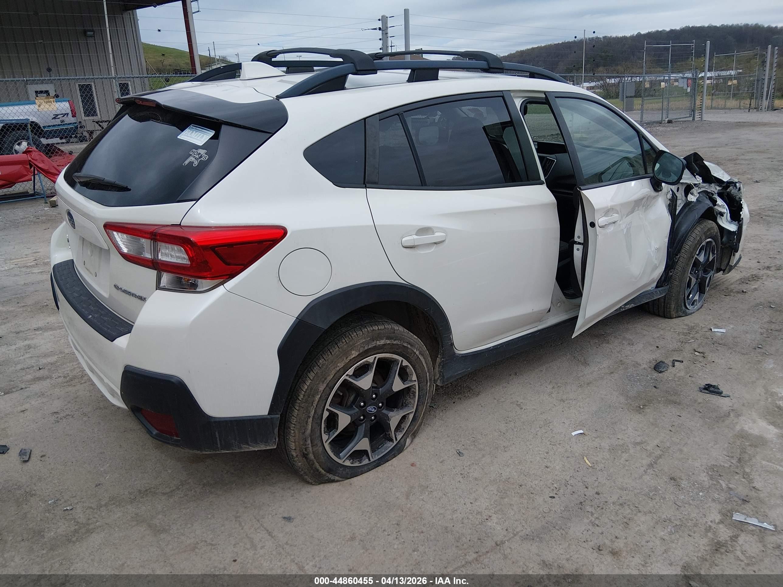 SUBARU CROSSTREK image 4