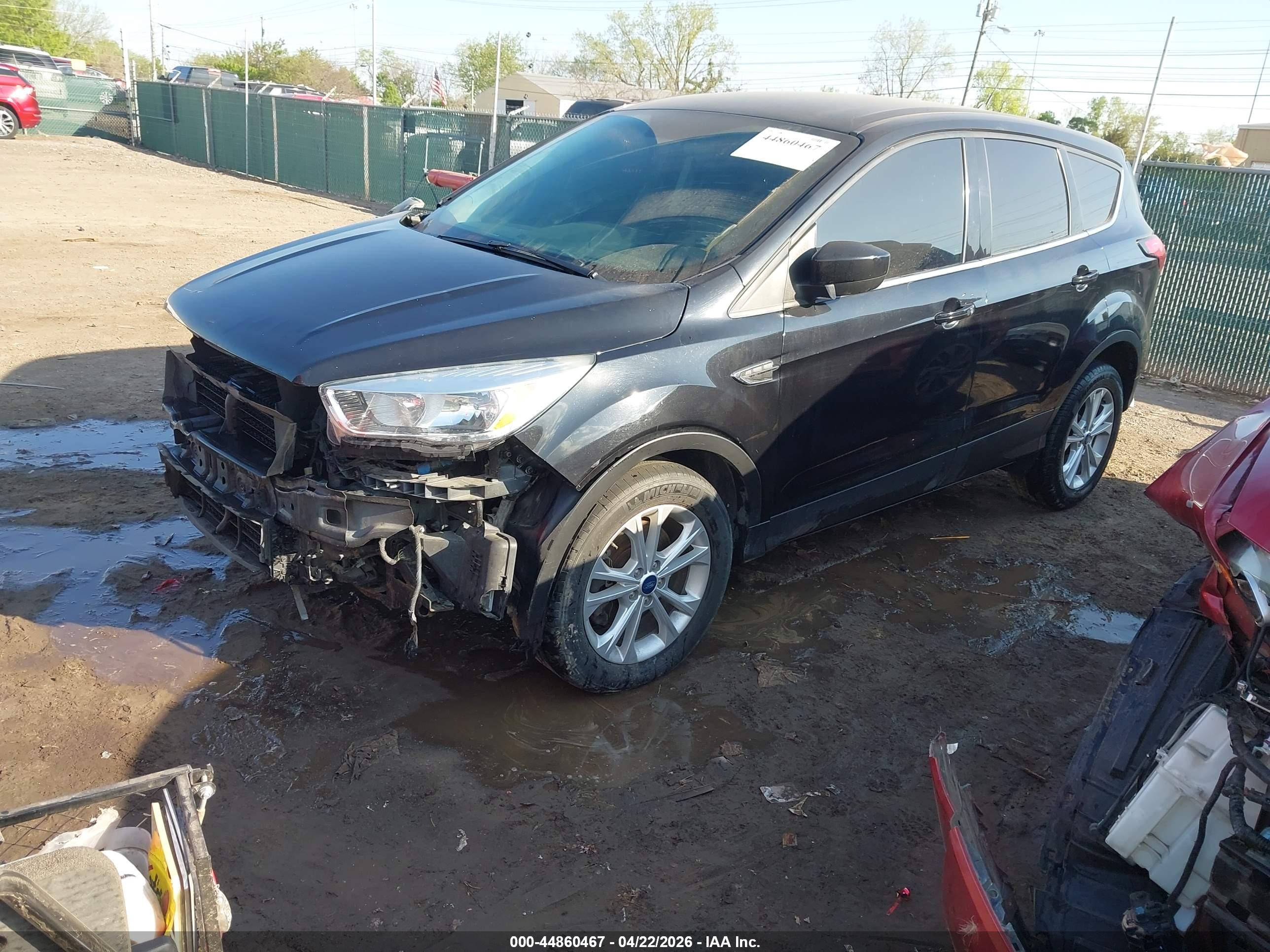 FORD ESCAPE image 2