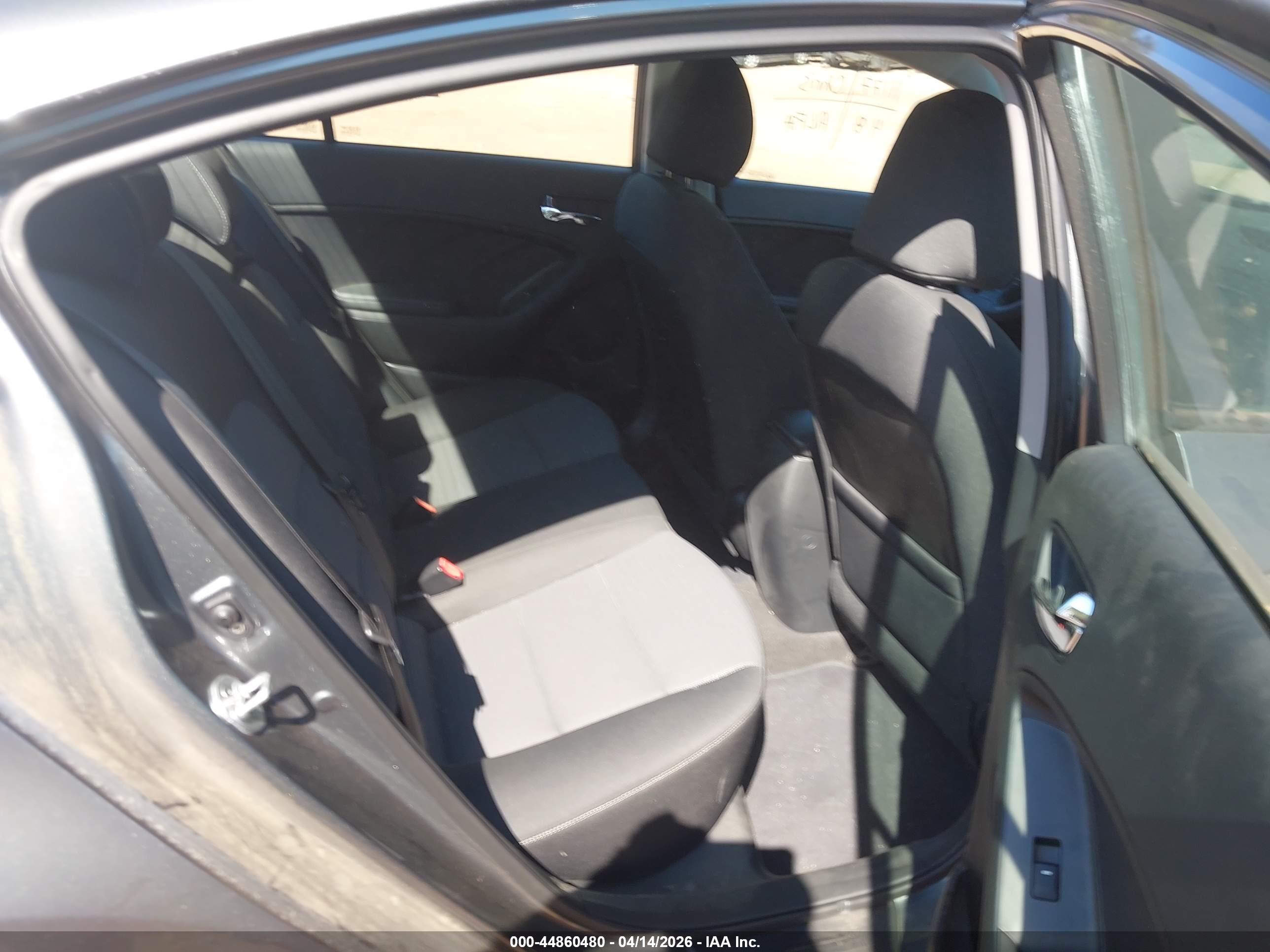 KIA FORTE image 8