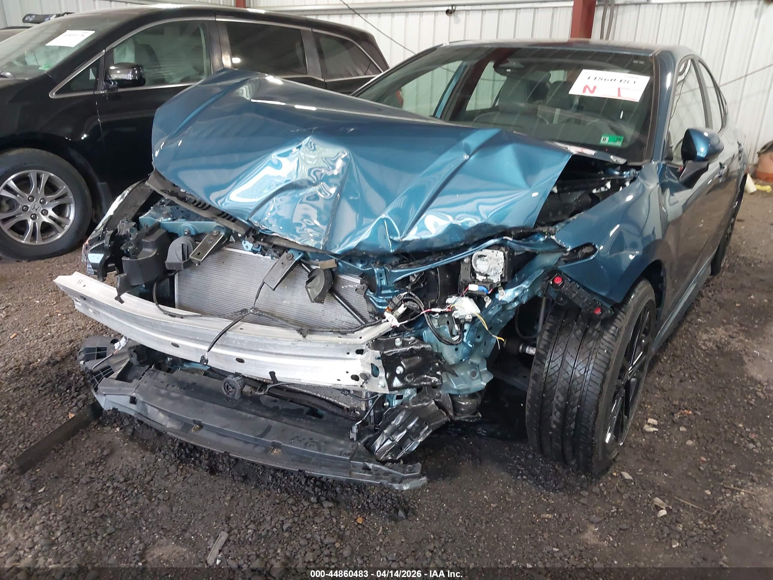 TOYOTA CAMRY image 6