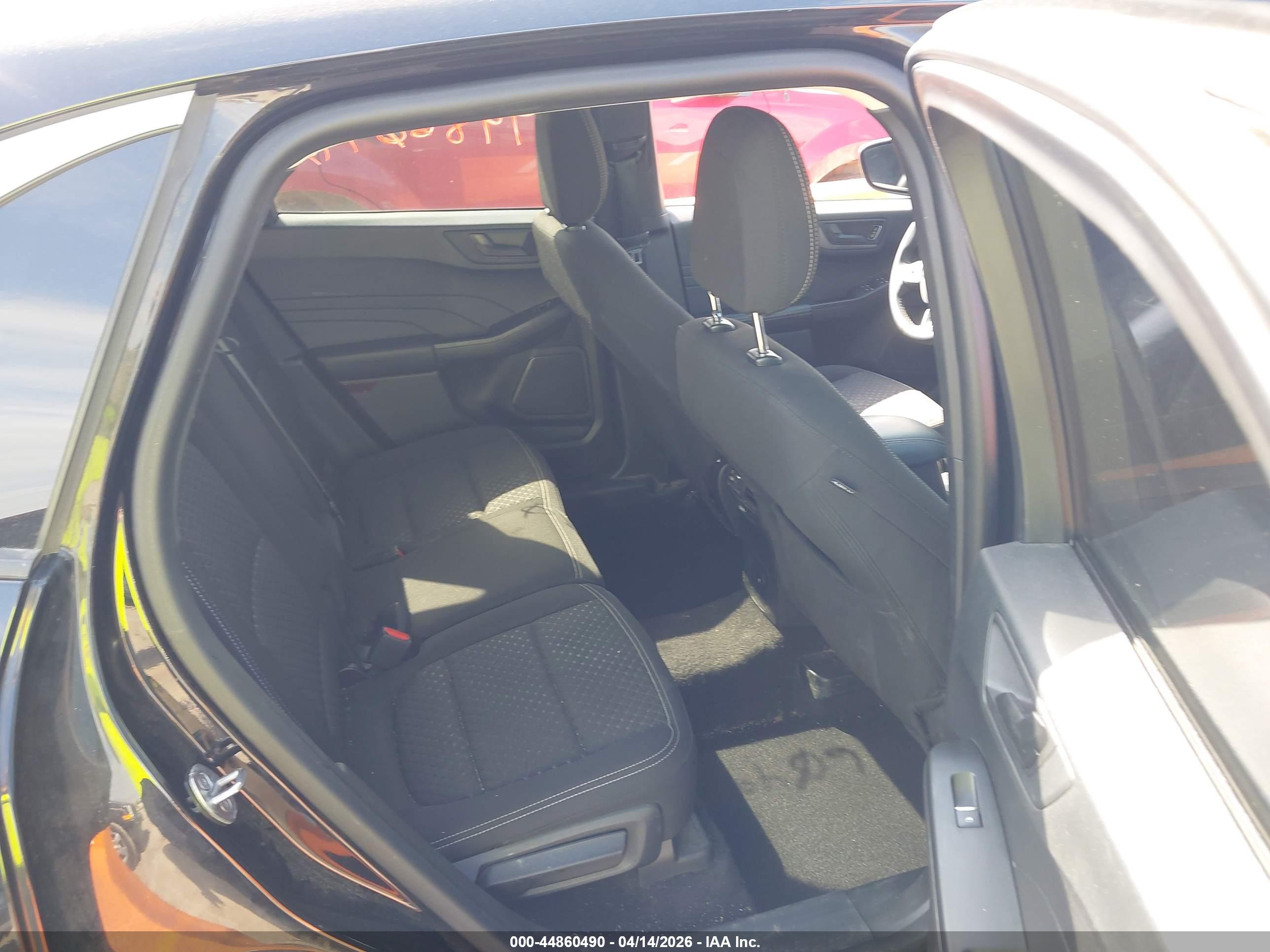 FORD ESCAPE image 8