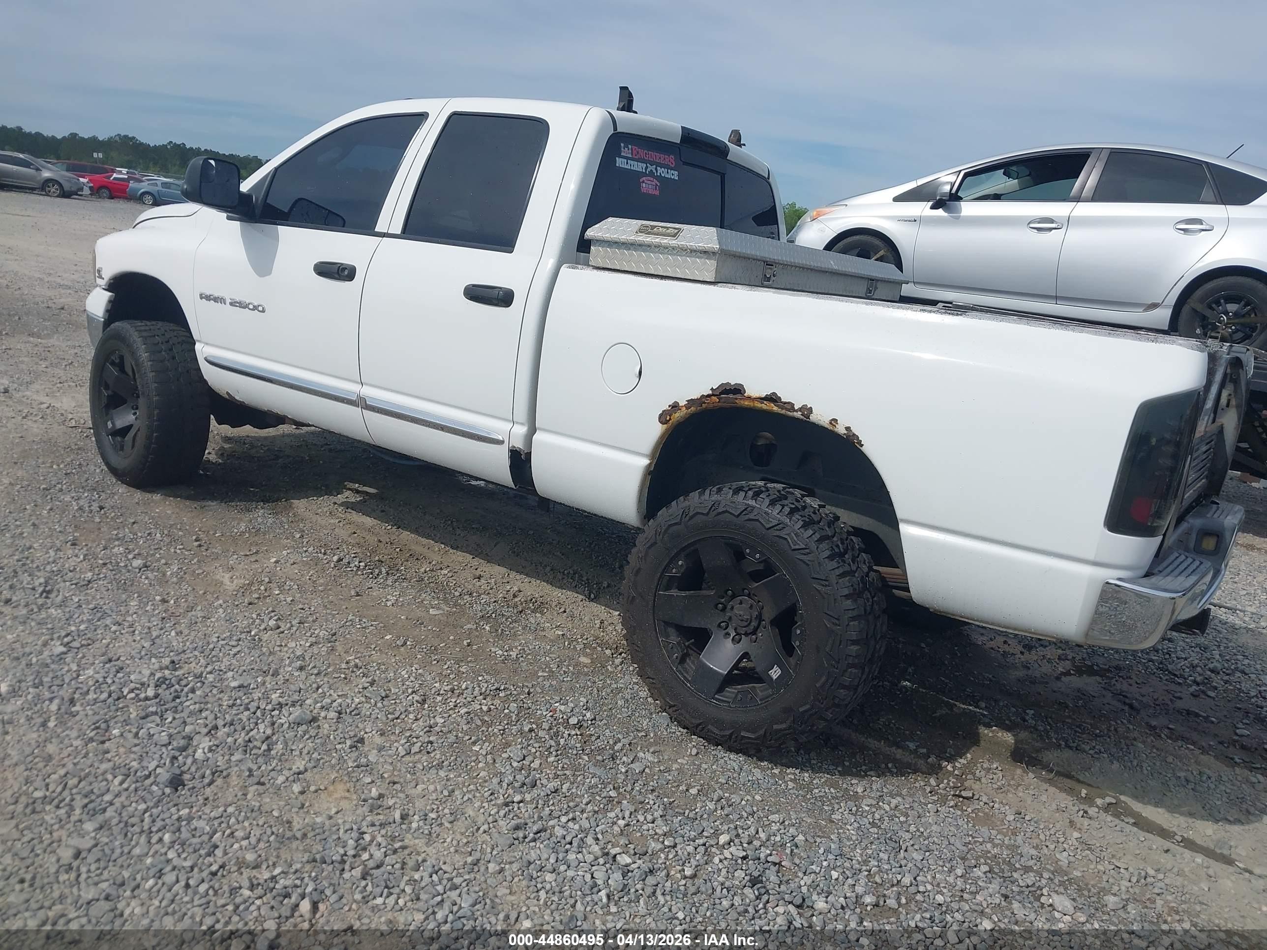 DODGE RAM image 3