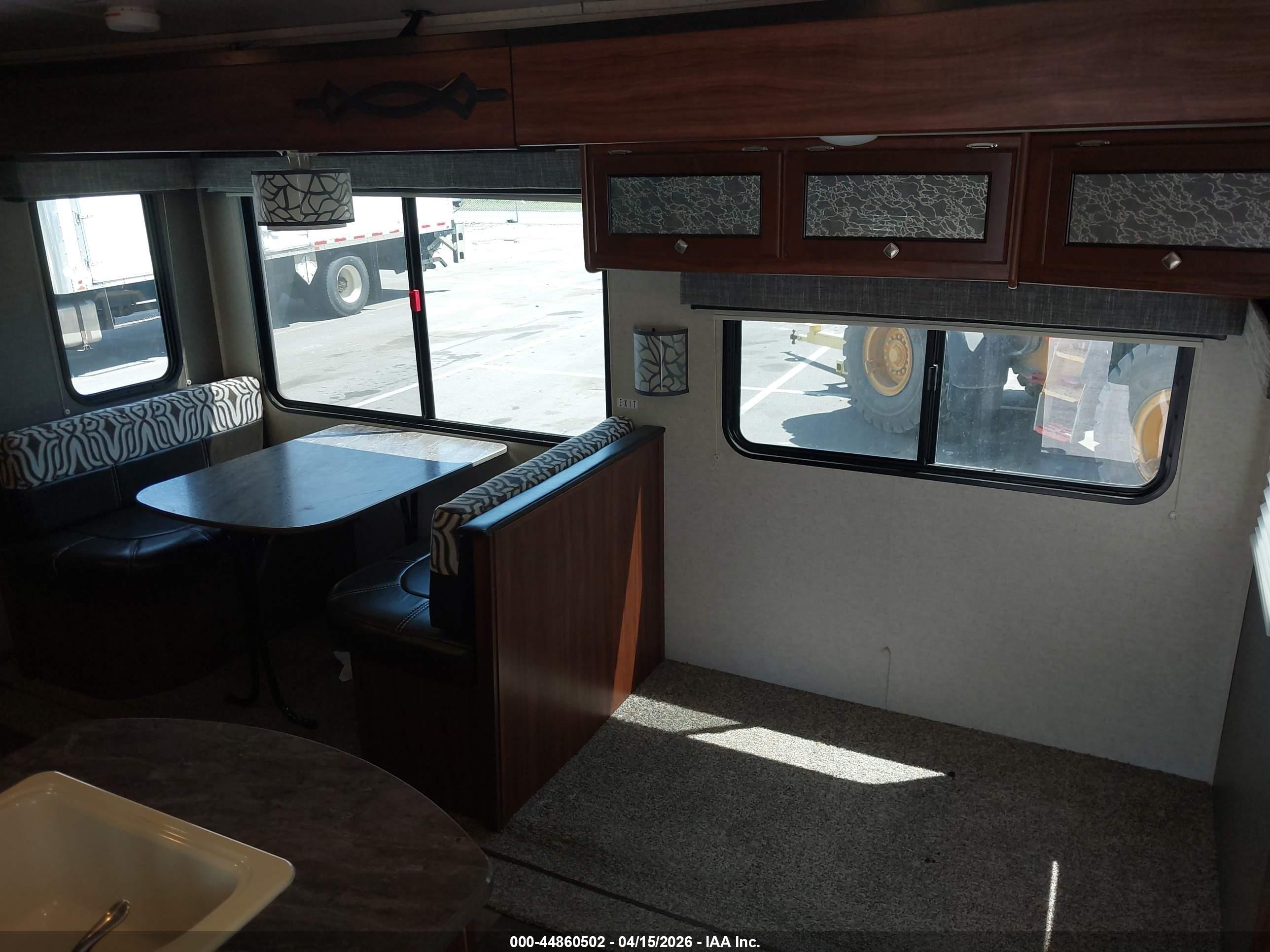 HEARTLAND RV image 8