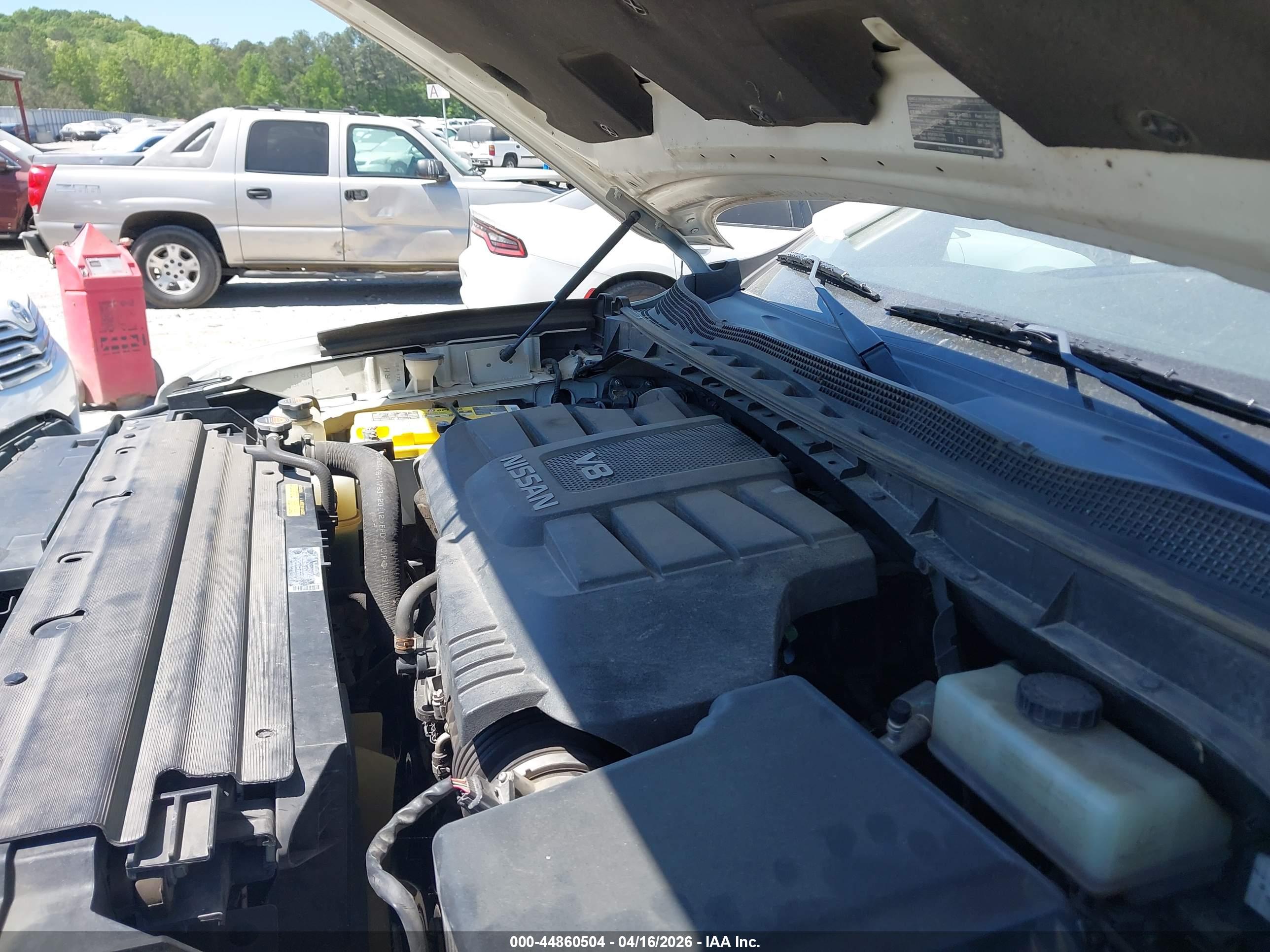 NISSAN TITAN image 10