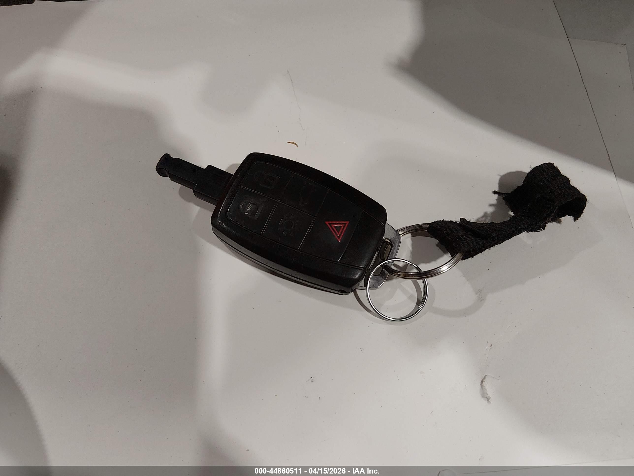VOLVO C30 image 11