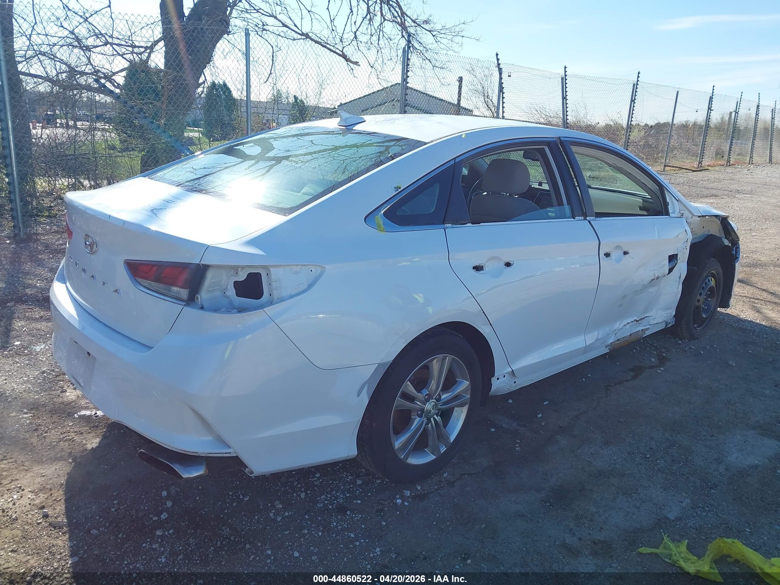 HYUNDAI SONATA image 4