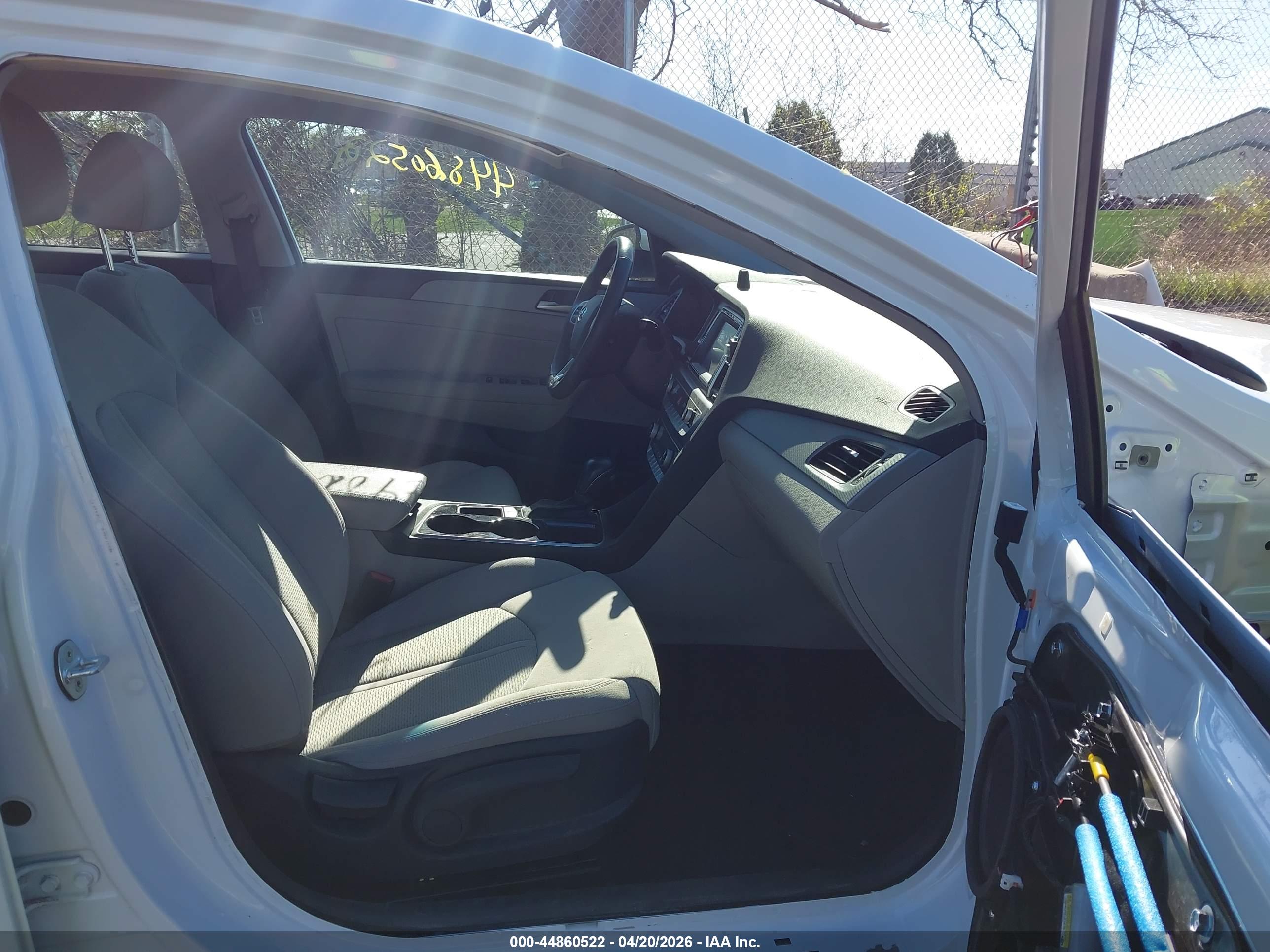 HYUNDAI SONATA image 5