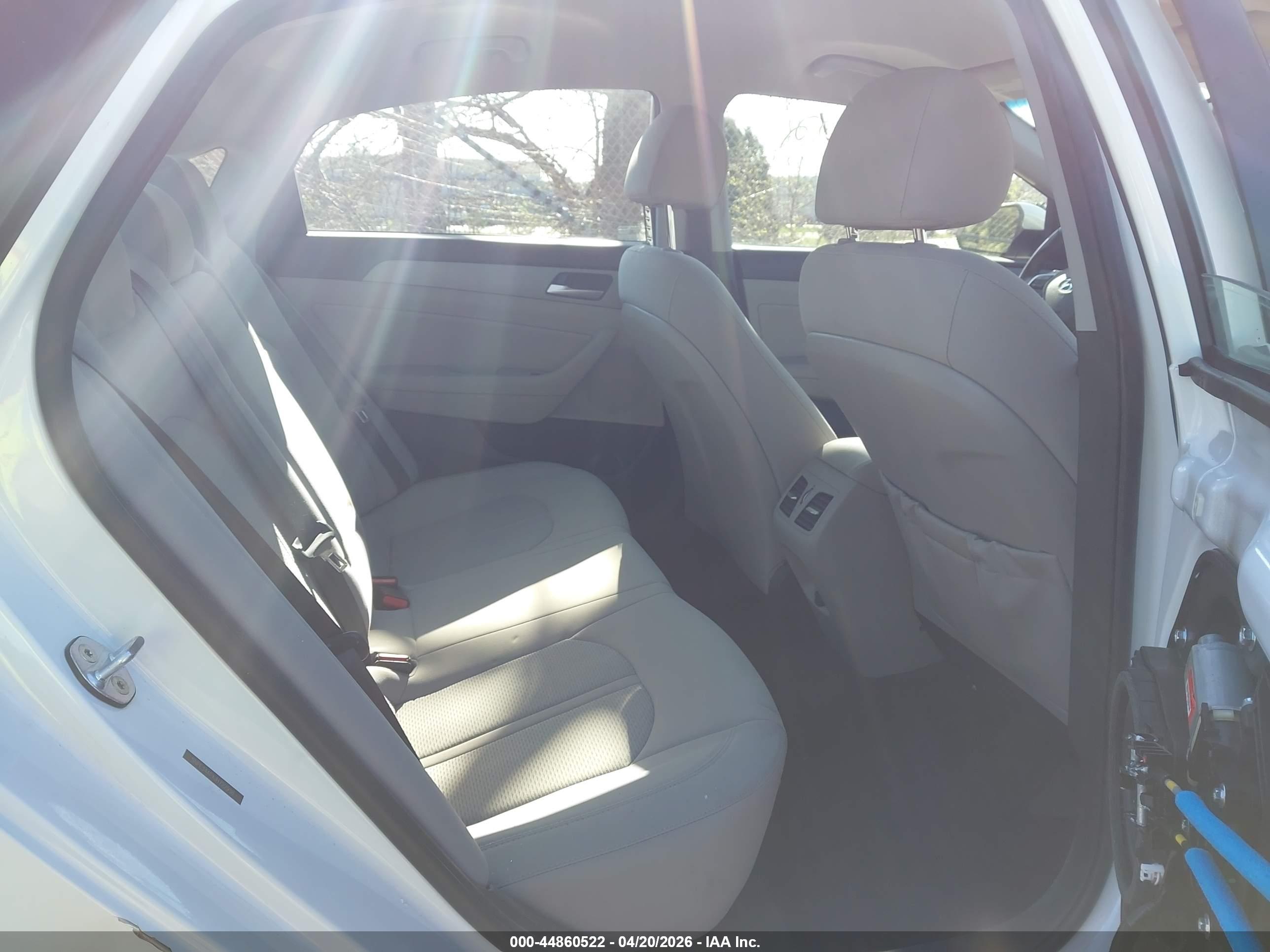 HYUNDAI SONATA image 8