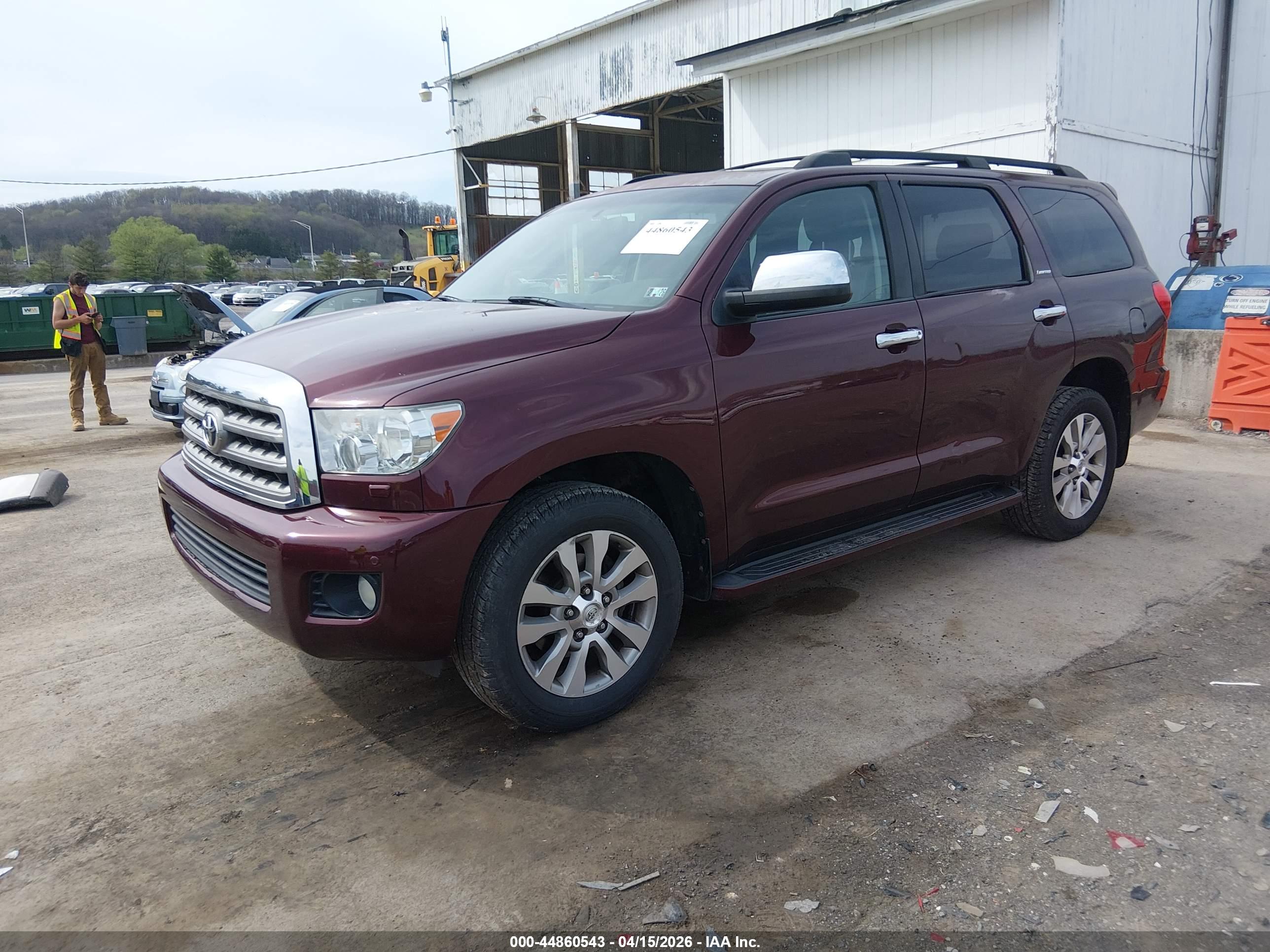TOYOTA SEQUOIA image 2