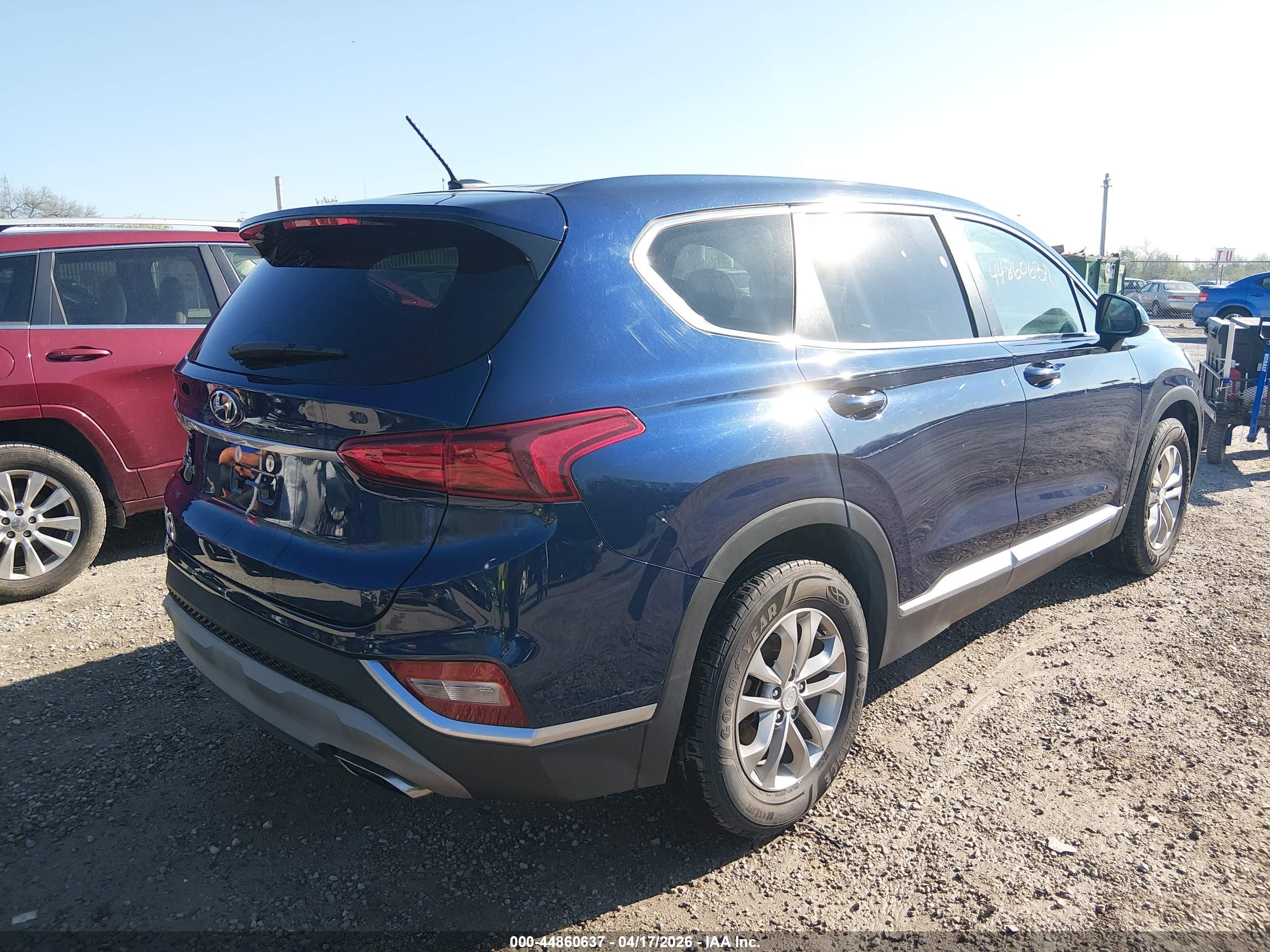 HYUNDAI SANTA image 4