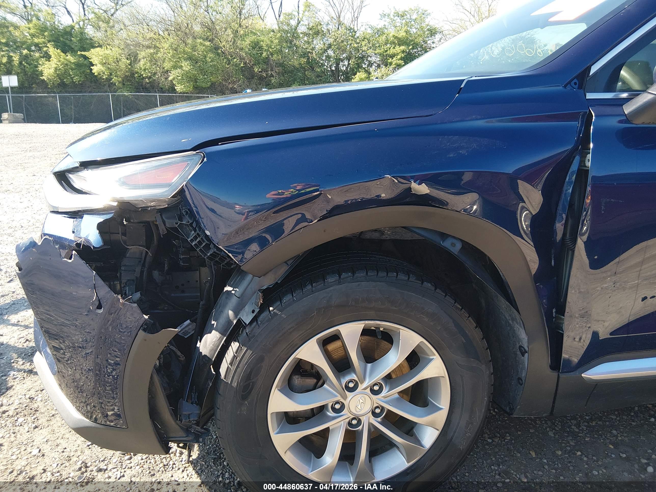 HYUNDAI SANTA image 6
