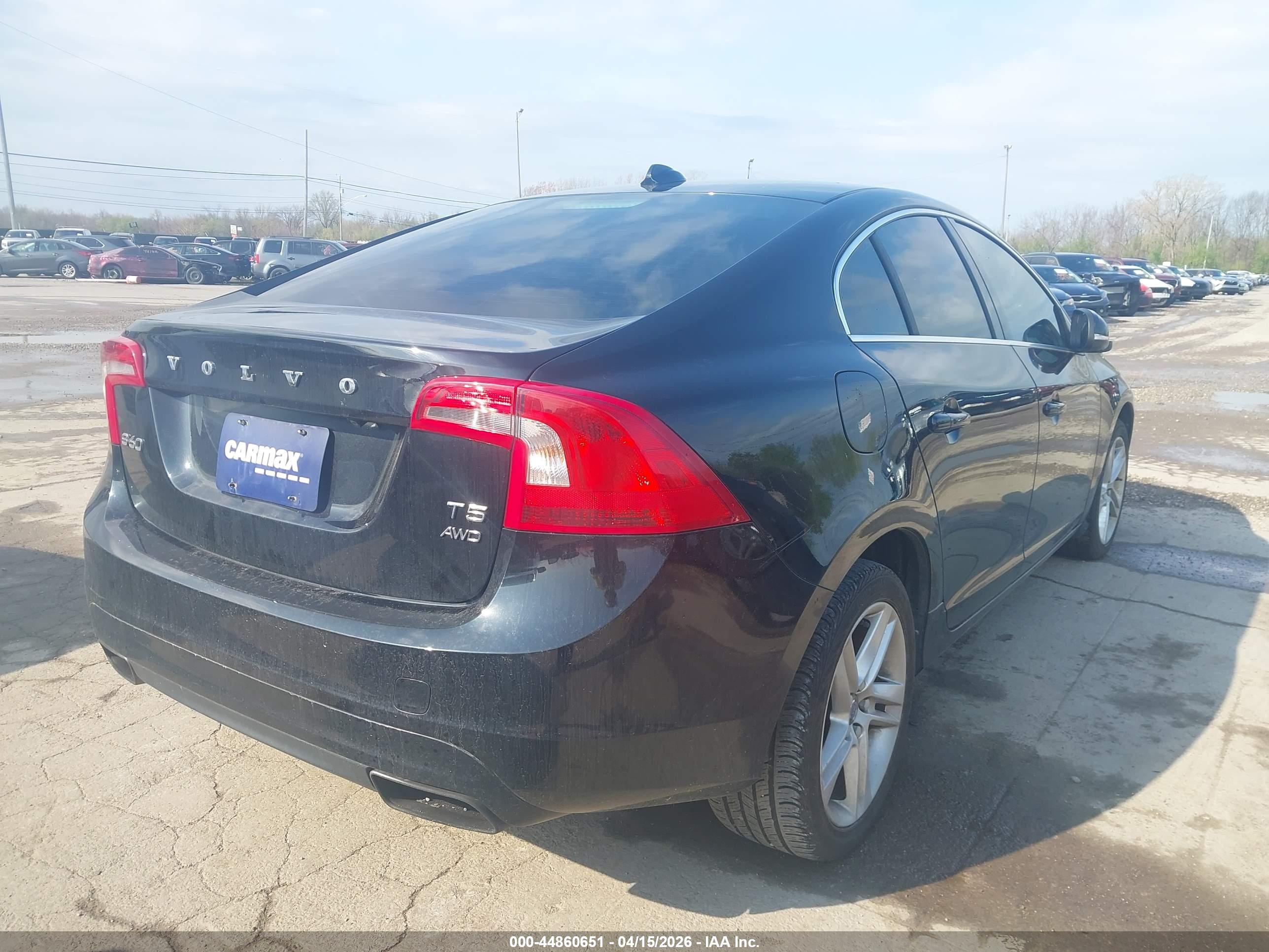 VOLVO S60 image 4