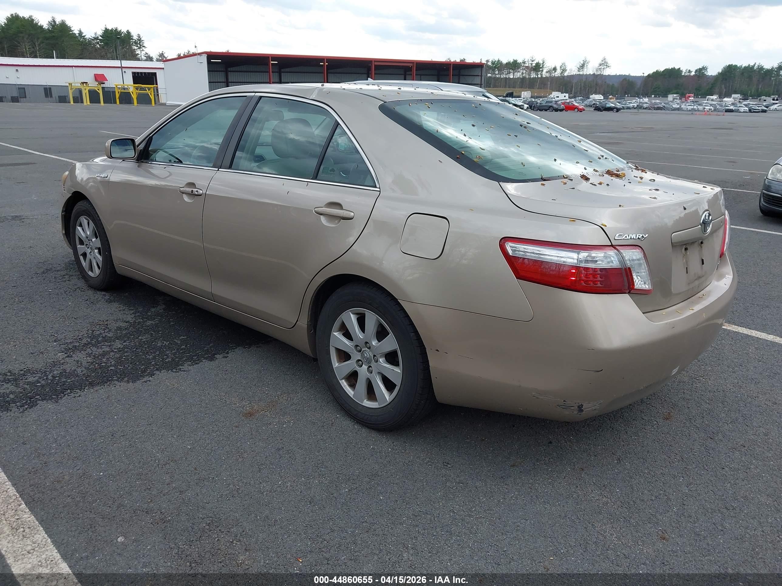 TOYOTA CAMRY image 3