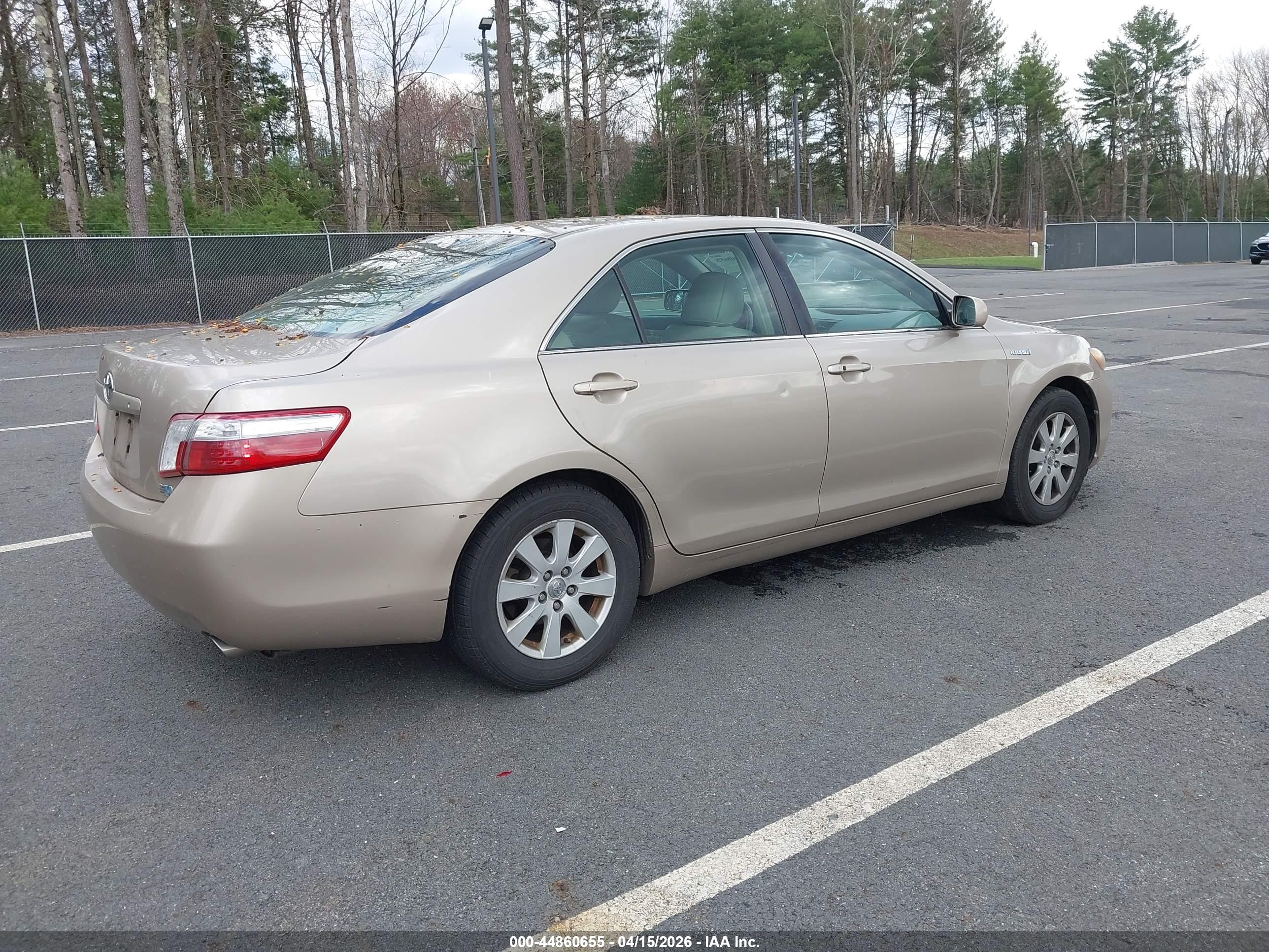 TOYOTA CAMRY image 4