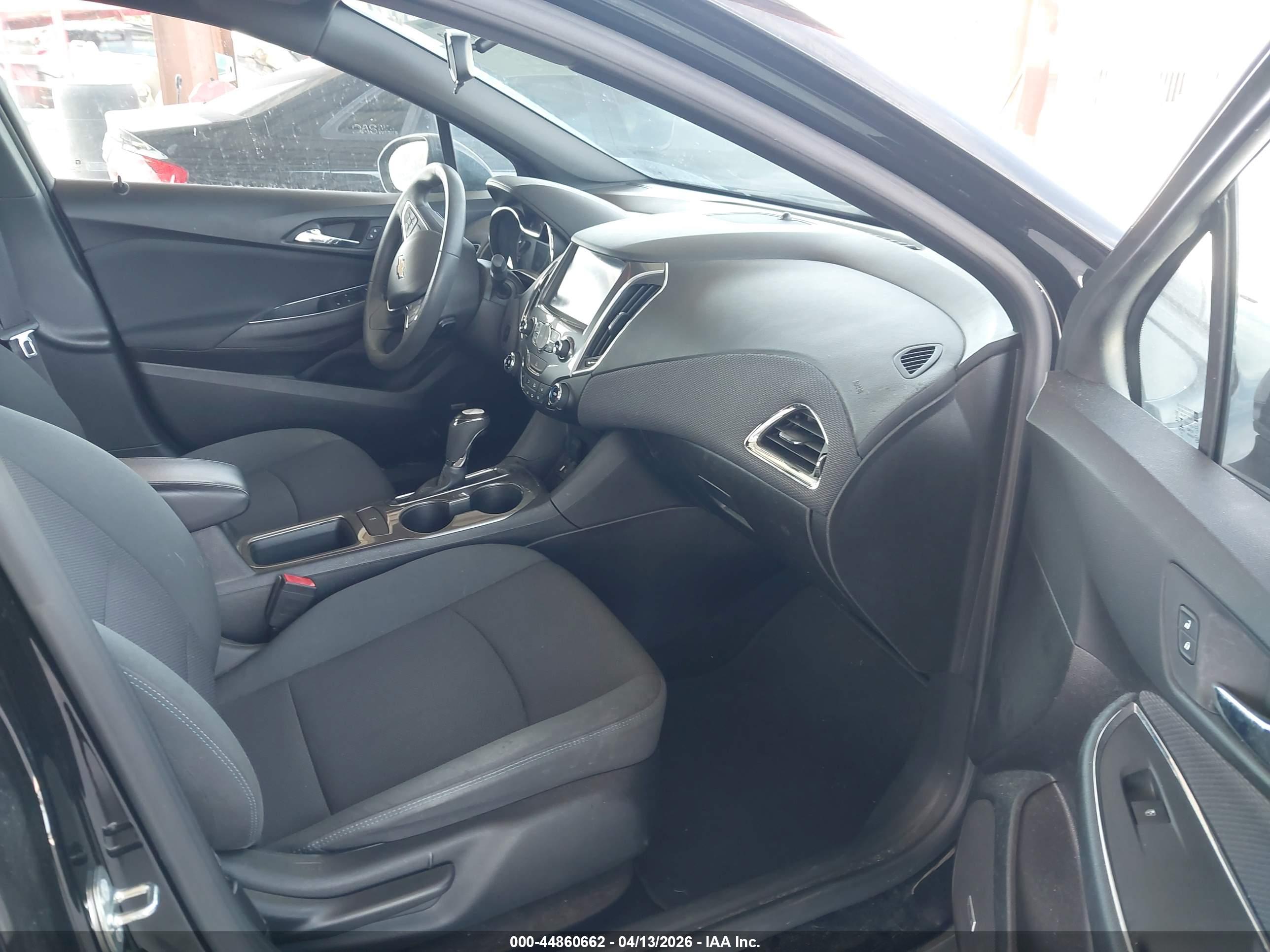 CHEVROLET CRUZE image 5